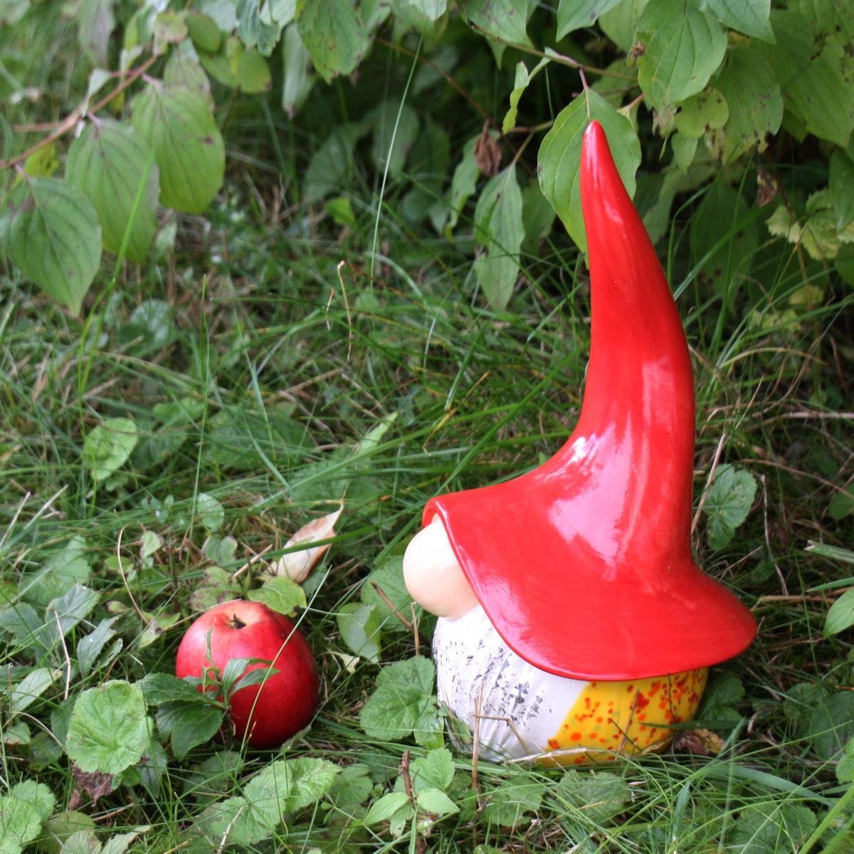 Tangoo H, Gartenfigur gelb Sprenkel und Tangoo rotem Hut cm mit (Stück) in 25 Keramik-Wichtel ca