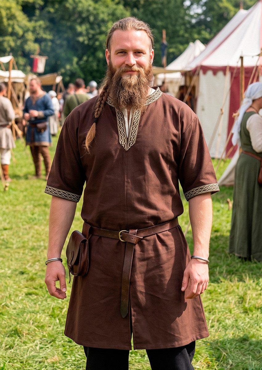Vehi Mercatus Wikinger-Kostüm Klassische Wikinger Tunika braun "Arvid" mit Knotenmuster, kurzarm