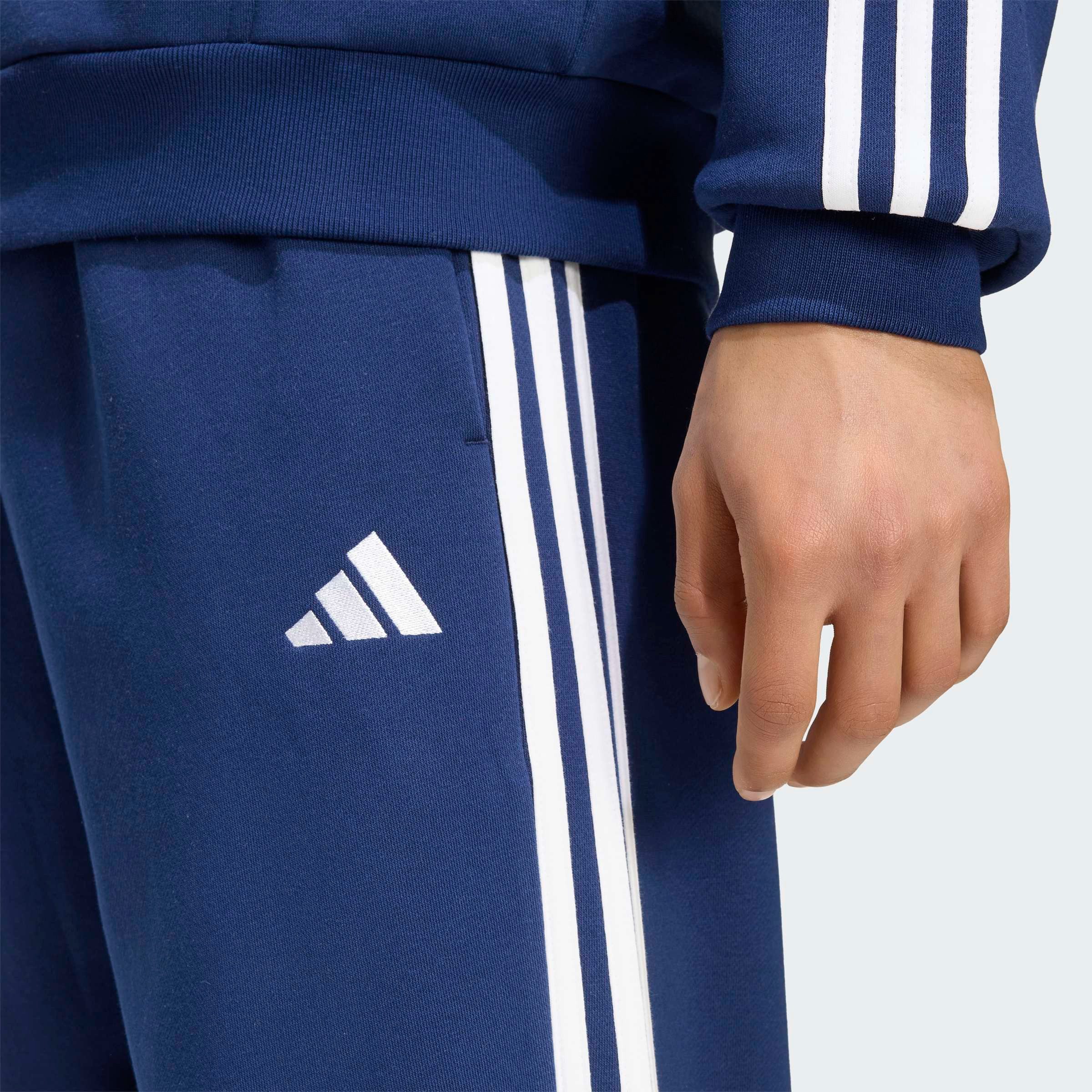 adidas Sportswear Sporthose ESSENTIALS 3-STREIFEN, SCHMAL ZULAUFEND, BÜNDCHEN