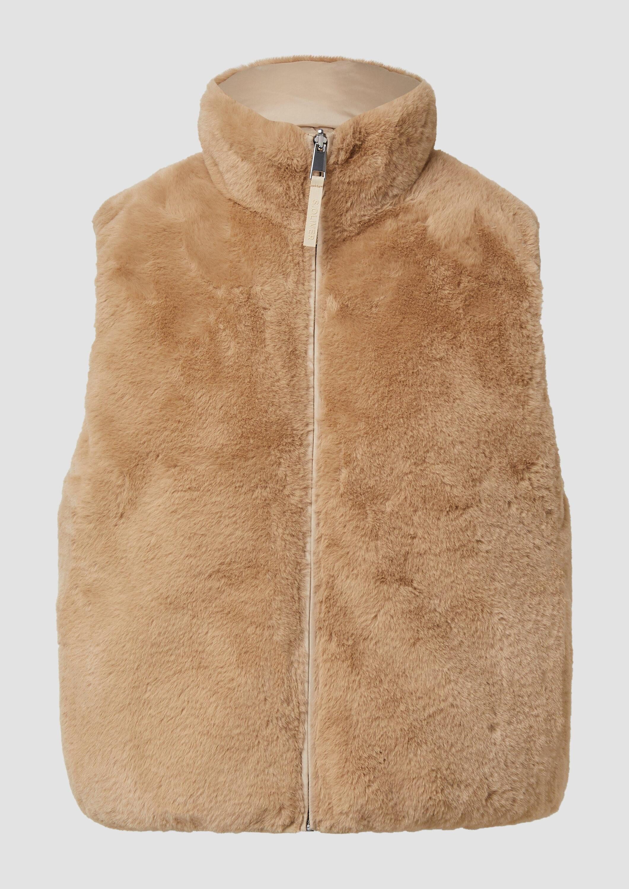 s.Oliver Outdoorjacke Outdoor-Weste Wendbare Steppweste mit Fell