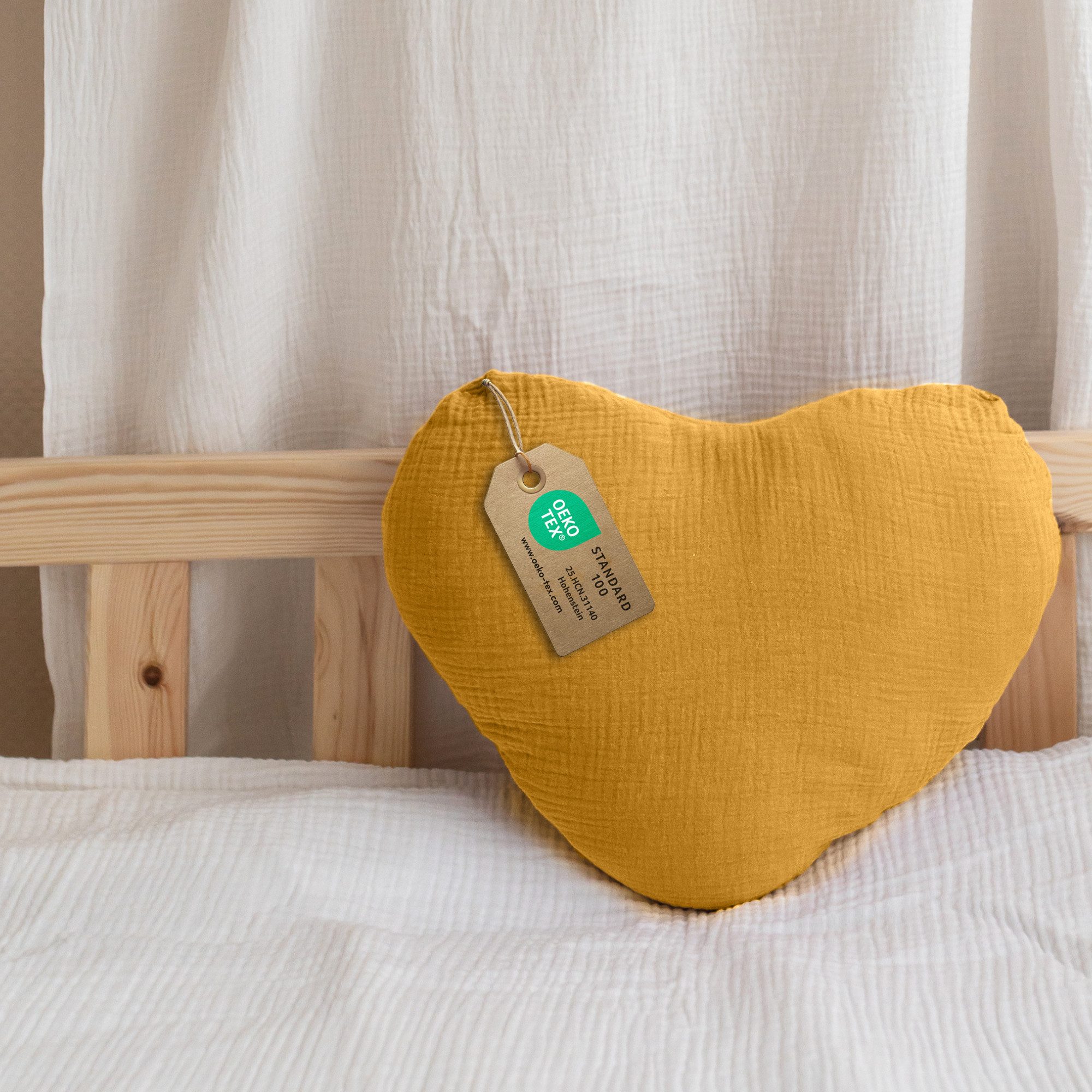 lilimaus Dekokissen Kuschelkissen Herz & Stern aus Musselin fürs Kinderzimmer, Kuschelkissen mit oder ohne Flatter - passend zu unserer Bettwäsche