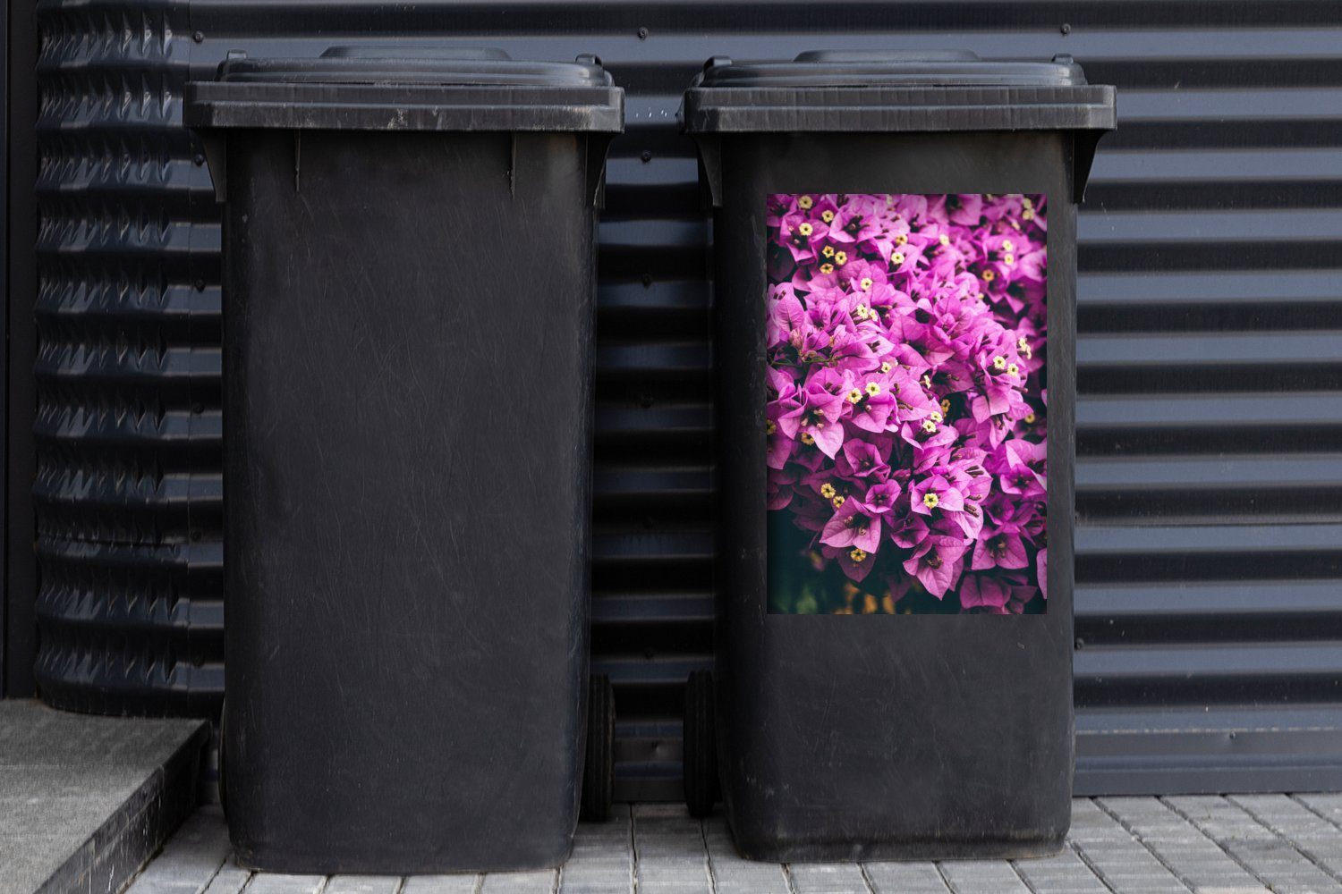 Gelb Blumen Sticker, Mülltonne, Lila Abfalbehälter MuchoWow - Container, (1 - St), Mülleimer-aufkleber, Wandsticker