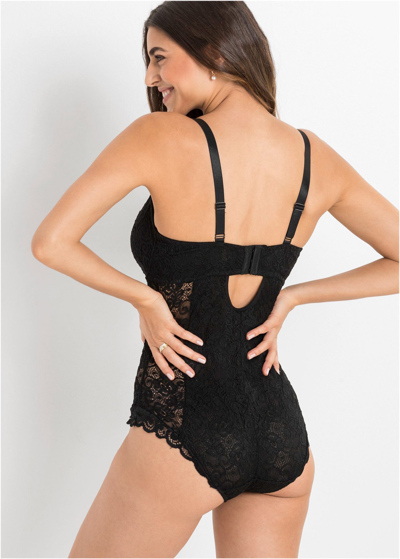 bonprix Body mit edler Spitze, figurbetonte Passform
