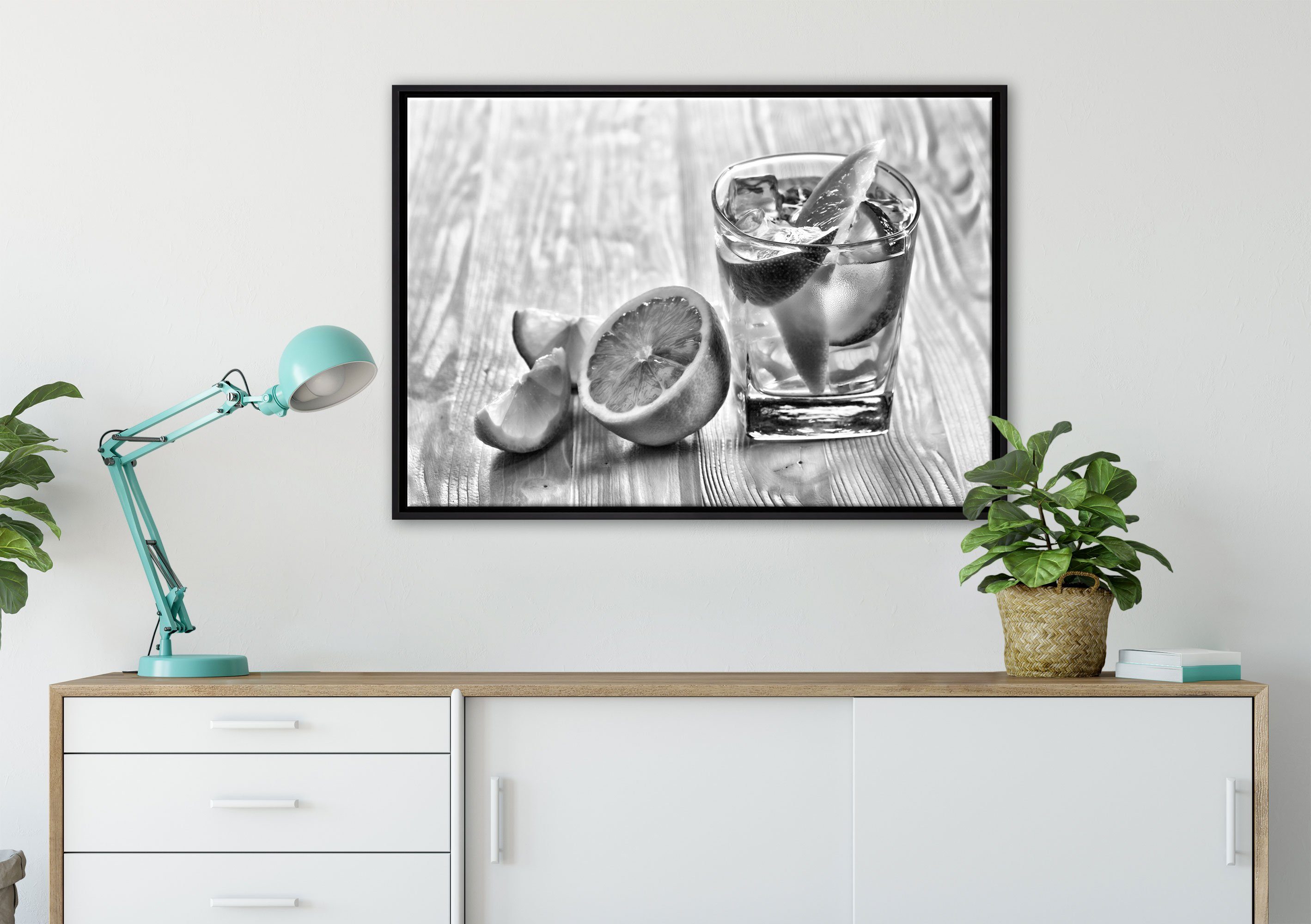 Gin Leinwandbild einem Shot Zackenaufhänger Zitronen, in Tonic fertig Wanddekoration Leinwandbild gefasst, mit St), (1 Pixxprint inkl. bespannt, Schattenfugen-Bilderrahmen