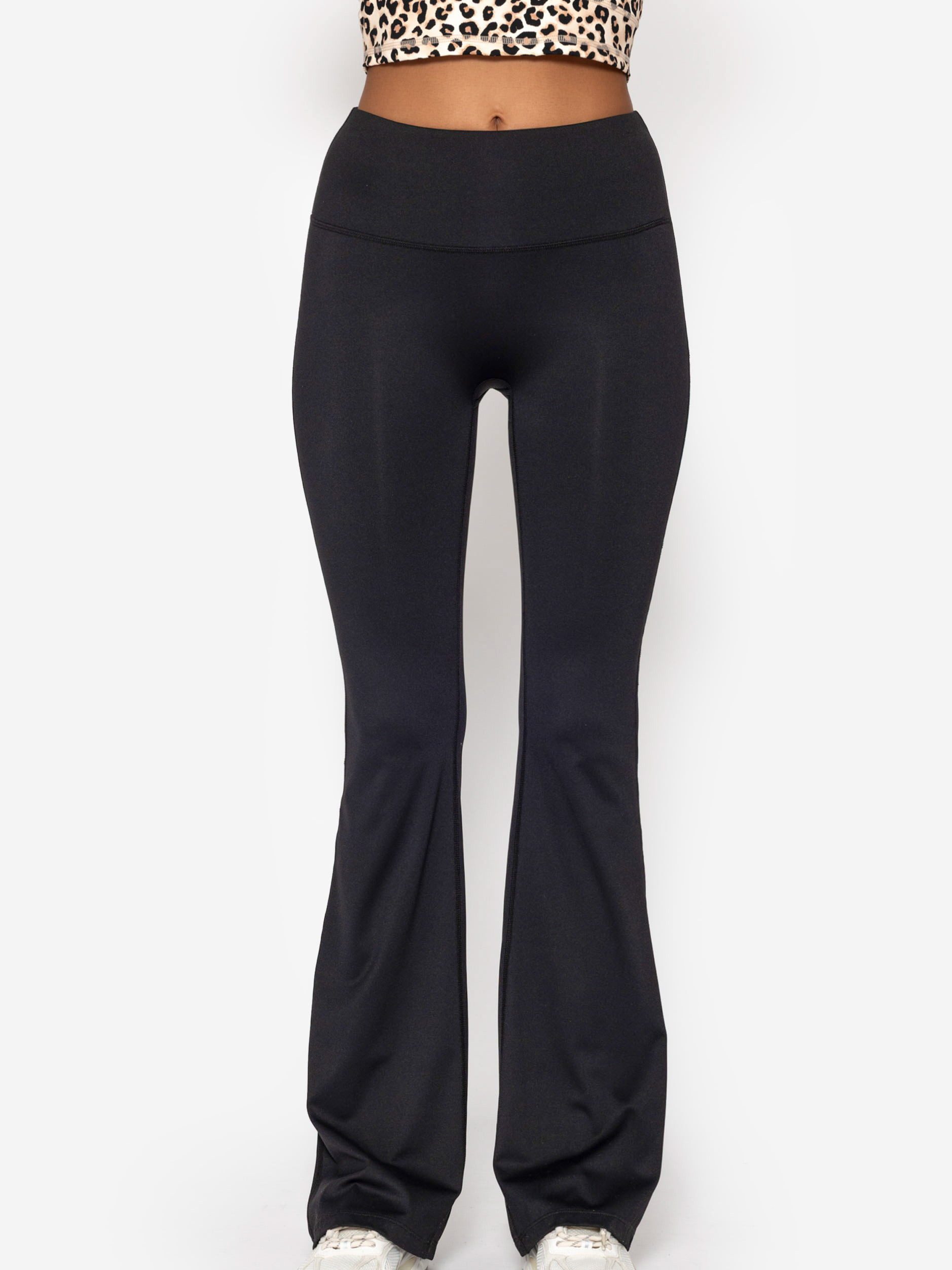 SASSYCLASSY Leggings High Waist Flare Leggings Damen mit Taillenbund Atmungsaktive Ausgestellte Sportleggings Flared Leo Print Schwarz