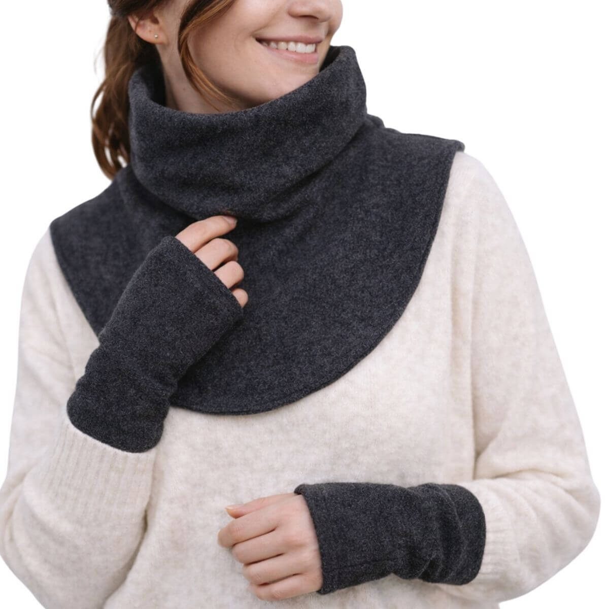 Hoppediz Babytrage Fleece Schalkragen und Stulpen