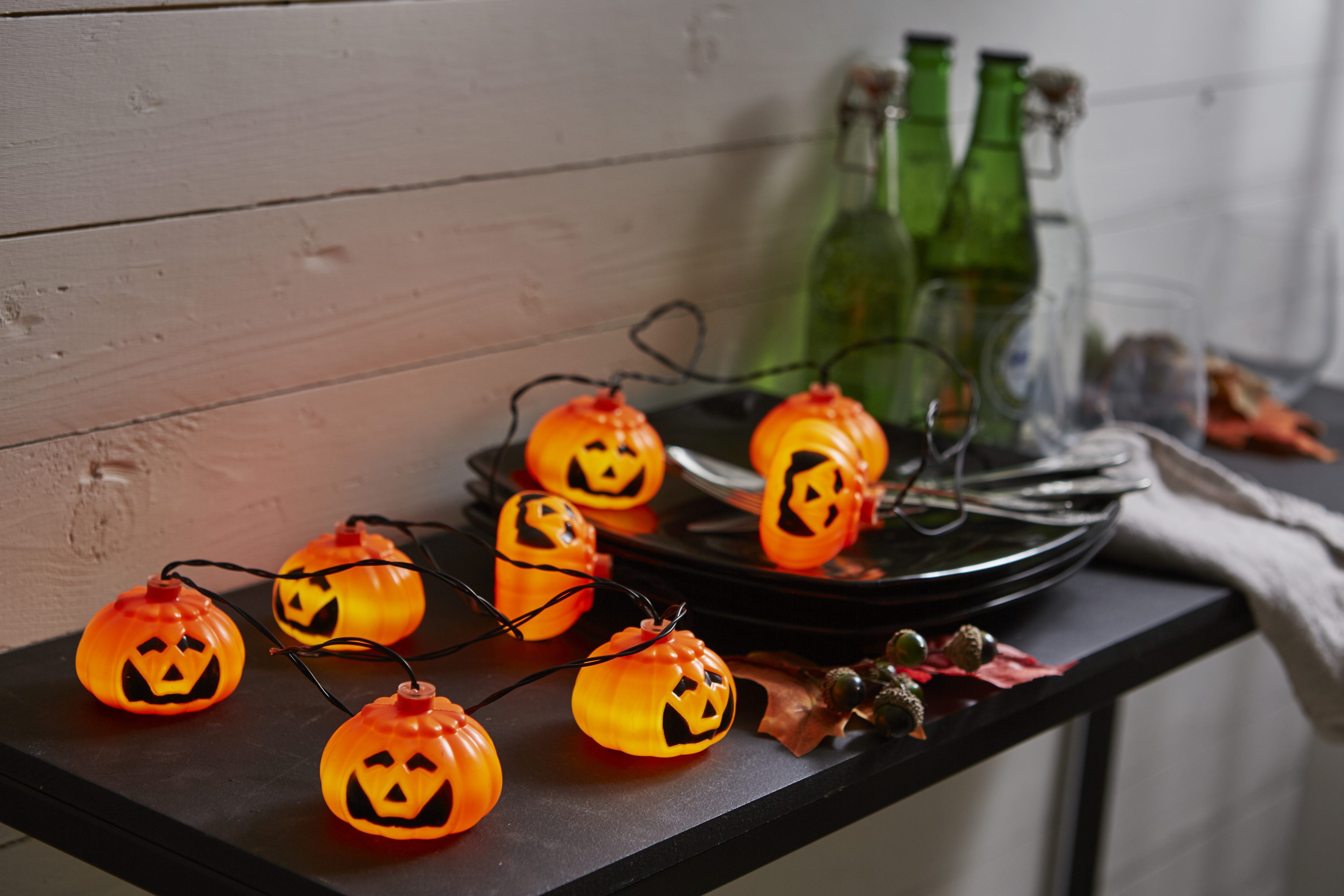 STAR TRADING LED-Lichterkette Halloween, 8-flammig, kaltweiße LEDs, outdoor, Batterie, Timer, ca. 210 cm Länge