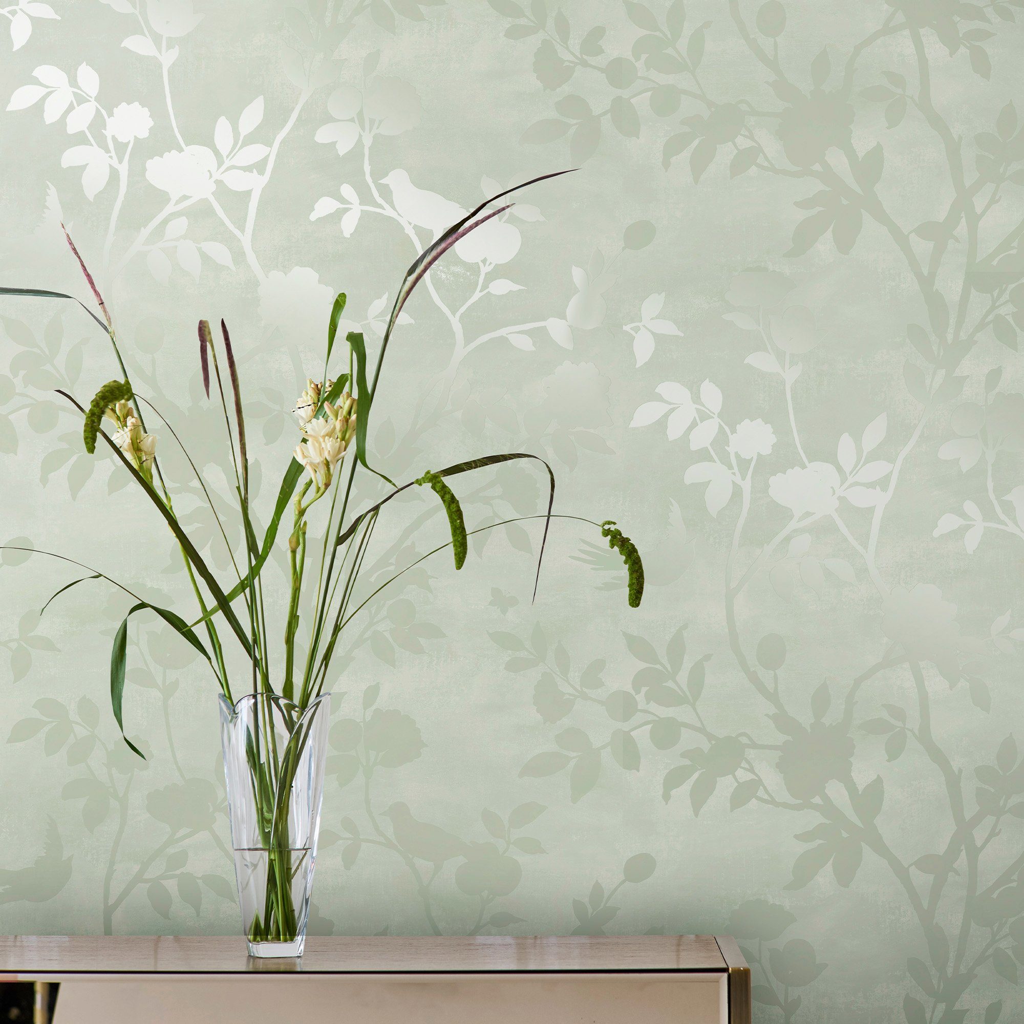 LAURA ASHLEY Vliestapete Eglantine Silhouette, glatt, gemustert, FSC® zertifiziert, mit lebhaftem Druck, 10 Meter Länge