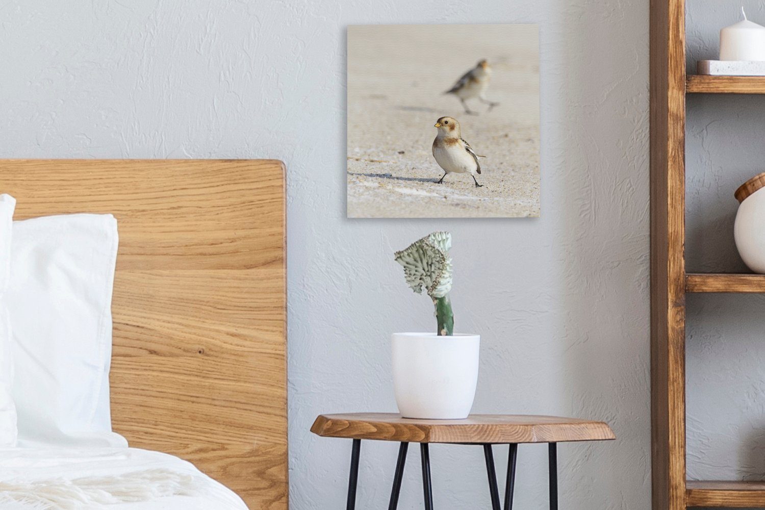 im Ein Sanderling Bilder Schnee, (1 Leinwand Leinwandbild St), Wohnzimmer Sand für kleiner mit von Schlafzimmer Resten OneMillionCanvasses®