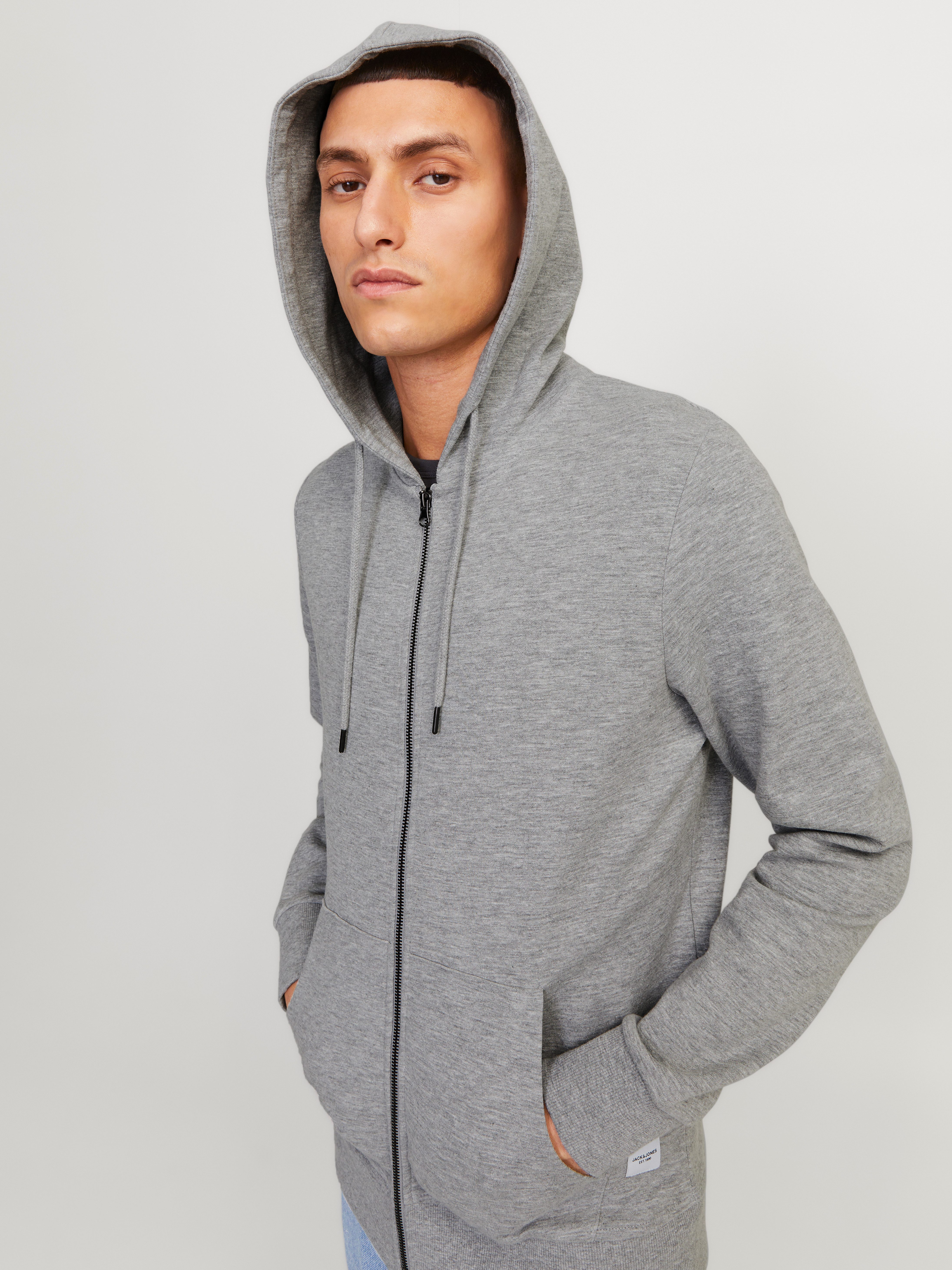 Jack & Jones Kapuzensweatjacke JJEBASIC Hoodie mit Rippbündchen und angenehmem Tragegefühl unifarben, modisch, regular fit, Baumwollmischung, Rundhals