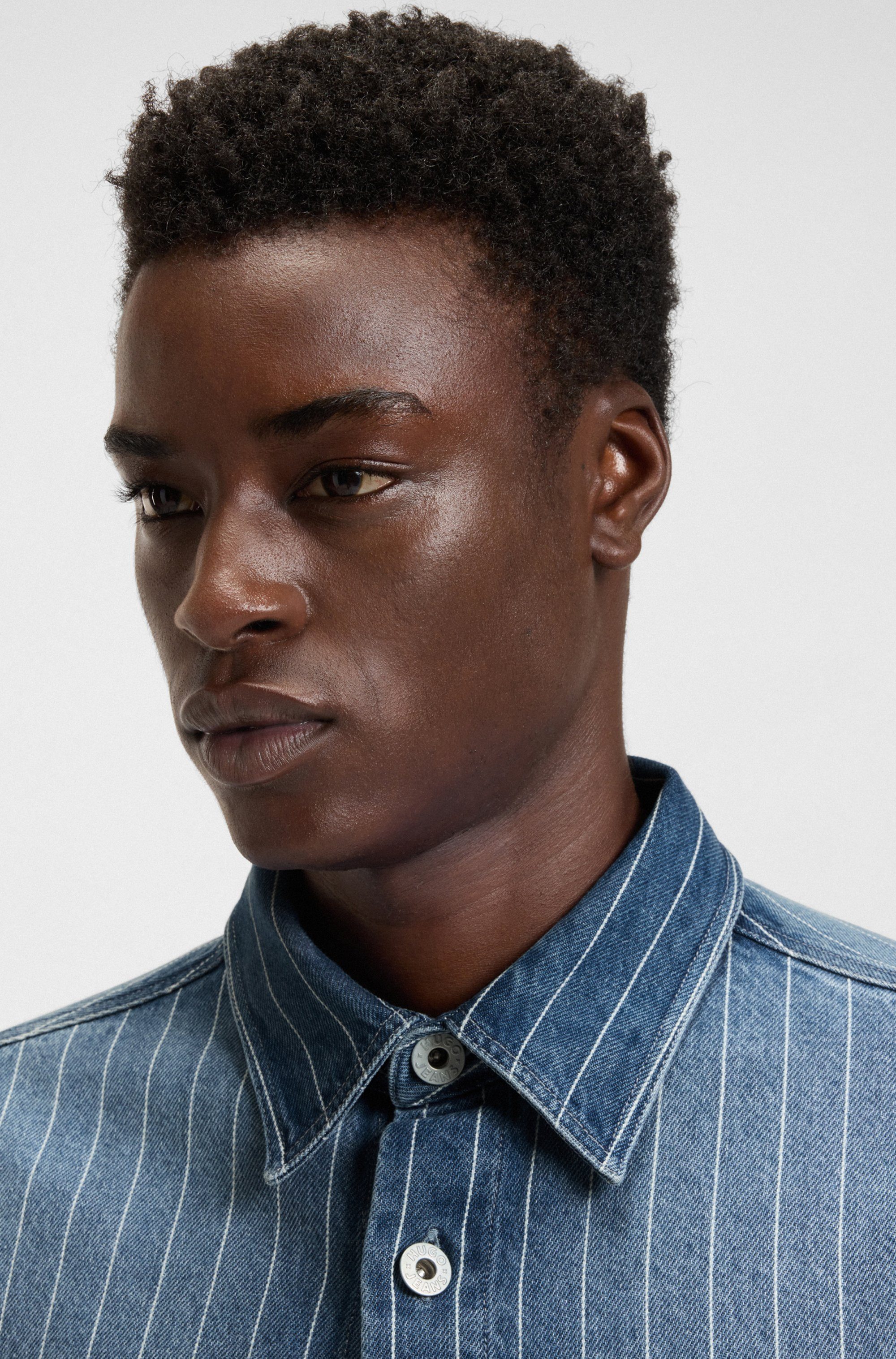 HUGO Blue Jeanshemd Ebolt aus gestreiftem Denim günstig online kaufen