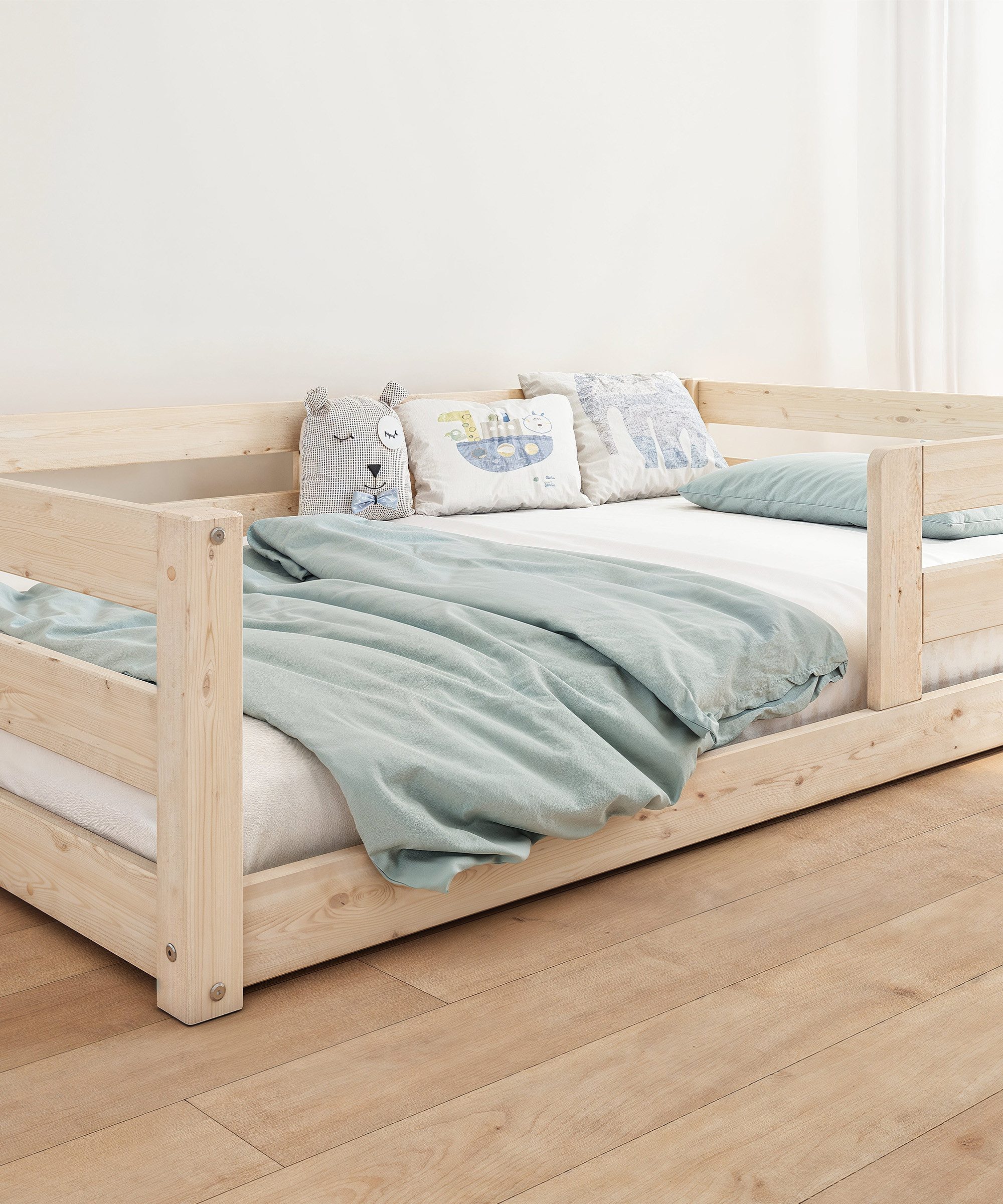 Ehrenkind Kinderbett Bodenbett mit massivem Kieferholz günstig online kaufen