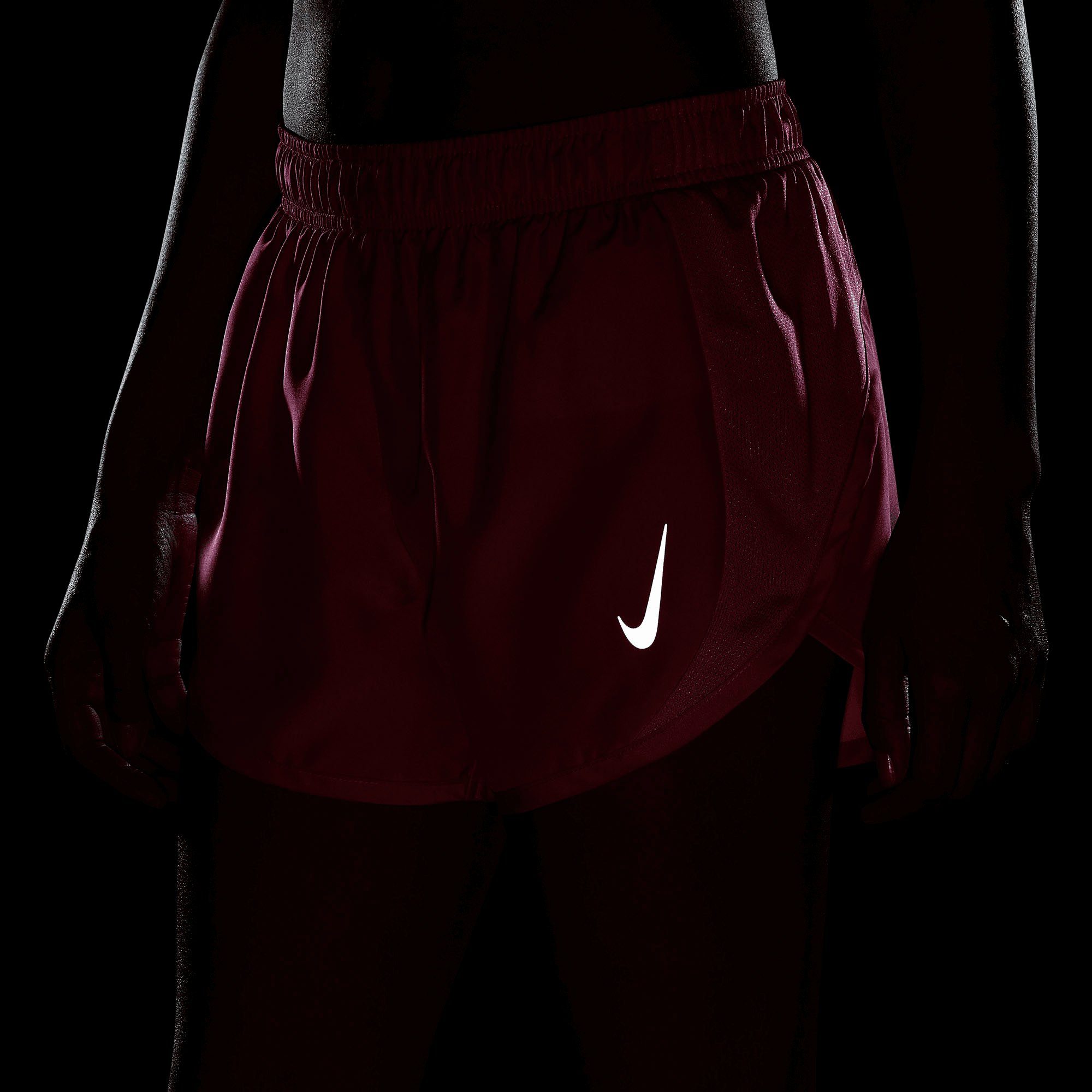 Nike Women's Tempo Race Dri-FIT Running rot Laufshorts Shorts
