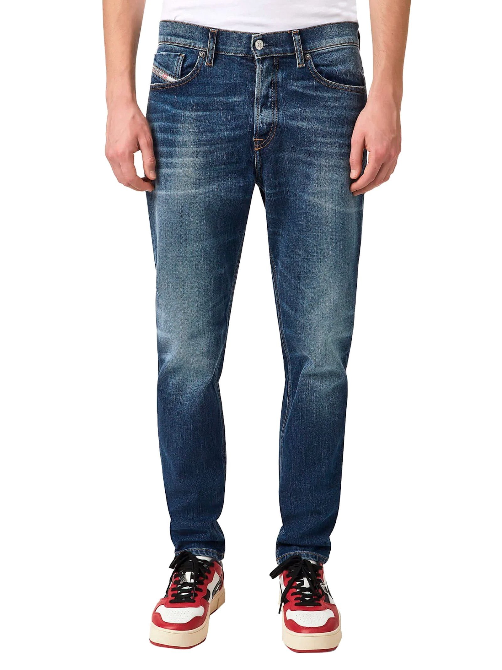 - Regular 09A92 Stretch Tapered-fit-Jeans Diesel - D-Fining