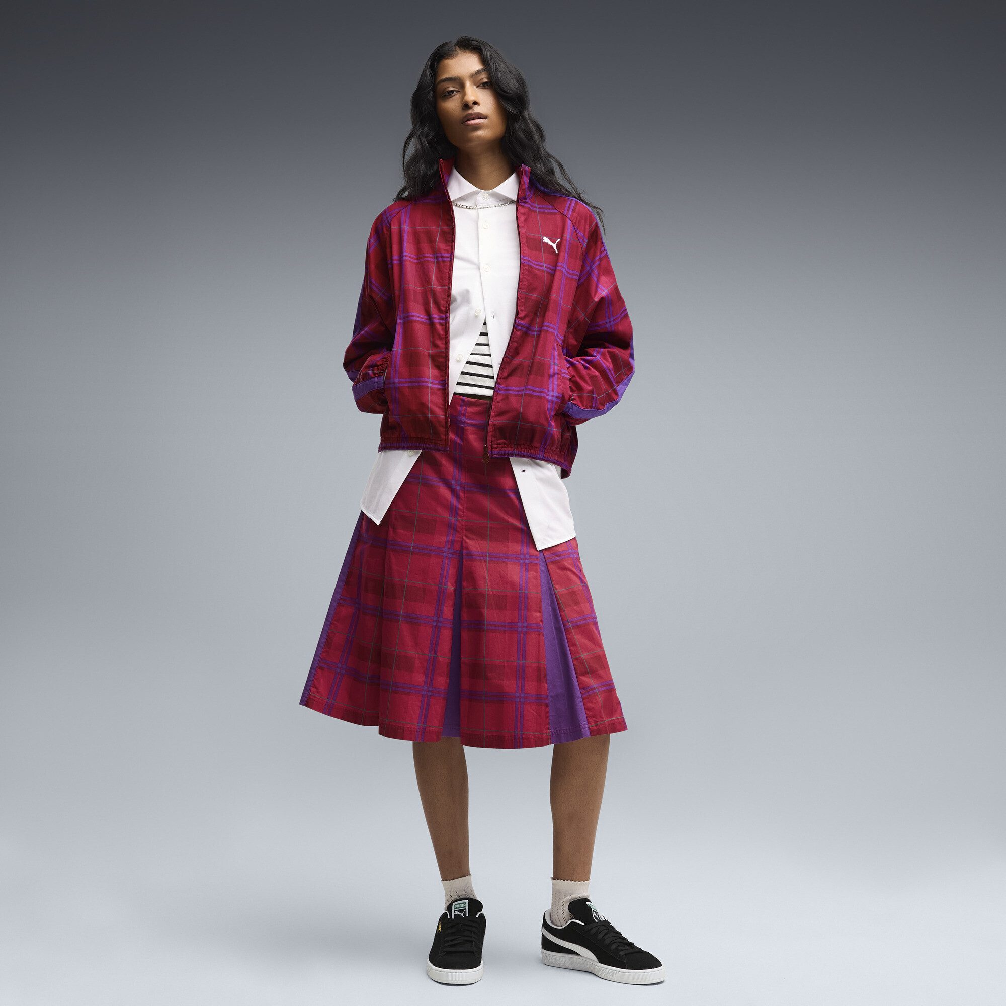 PUMA Jerseyrock T7 Pleated Tartan-Midirock Damen – Bild 2 von 5