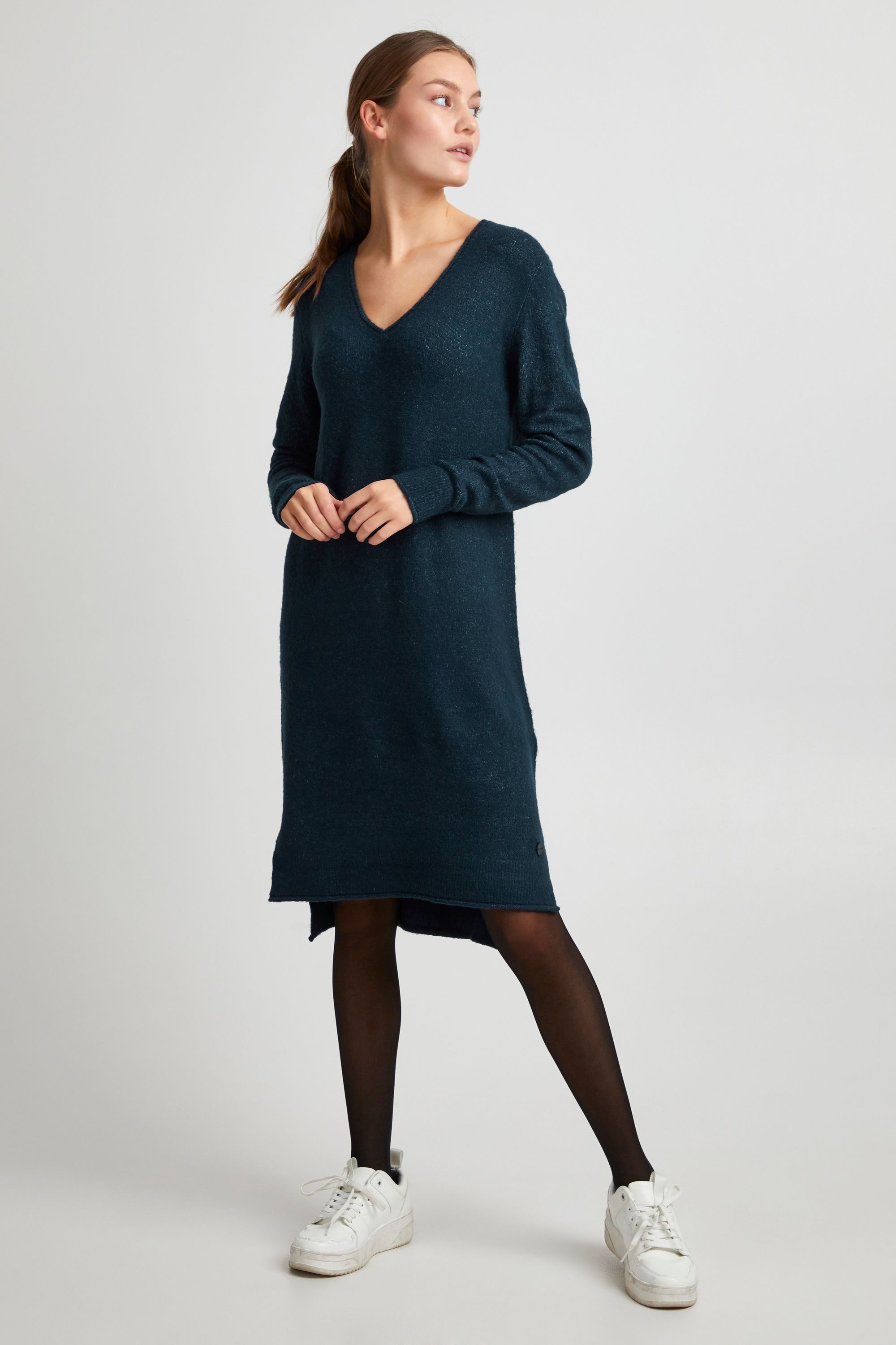 OXMO Strickkleid OXIda Feinstrickkleid mit V-Ausschnitt günstig online kaufen