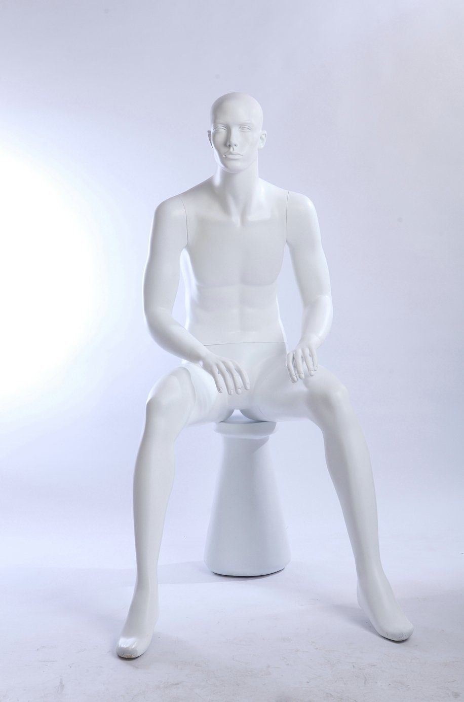 Eurotondisplay Schneiderpuppe Schaufensterpuppe Mann sitzend weiß oder schwarz geformtes Gesicht neu, Nicht zutreffend