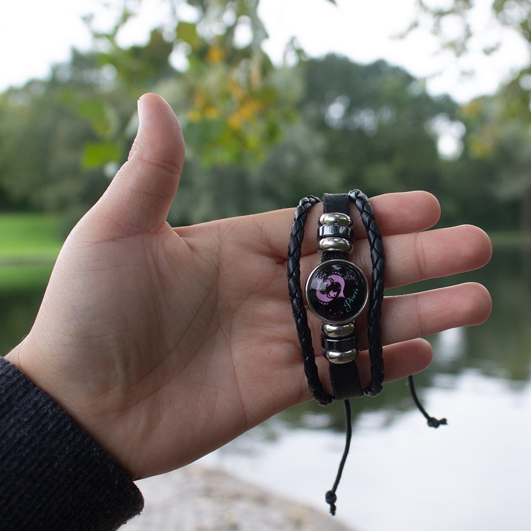 Stelby Armband mit Gravur Armband Sternzeichen Fische mit 3D Gravur im Glas (langlebig, pflegeleicht, unisex, modern, minimalistisch), Weihnachtsgeschenk, Geburtstagsgeschenk, Valentinstaggeschenk