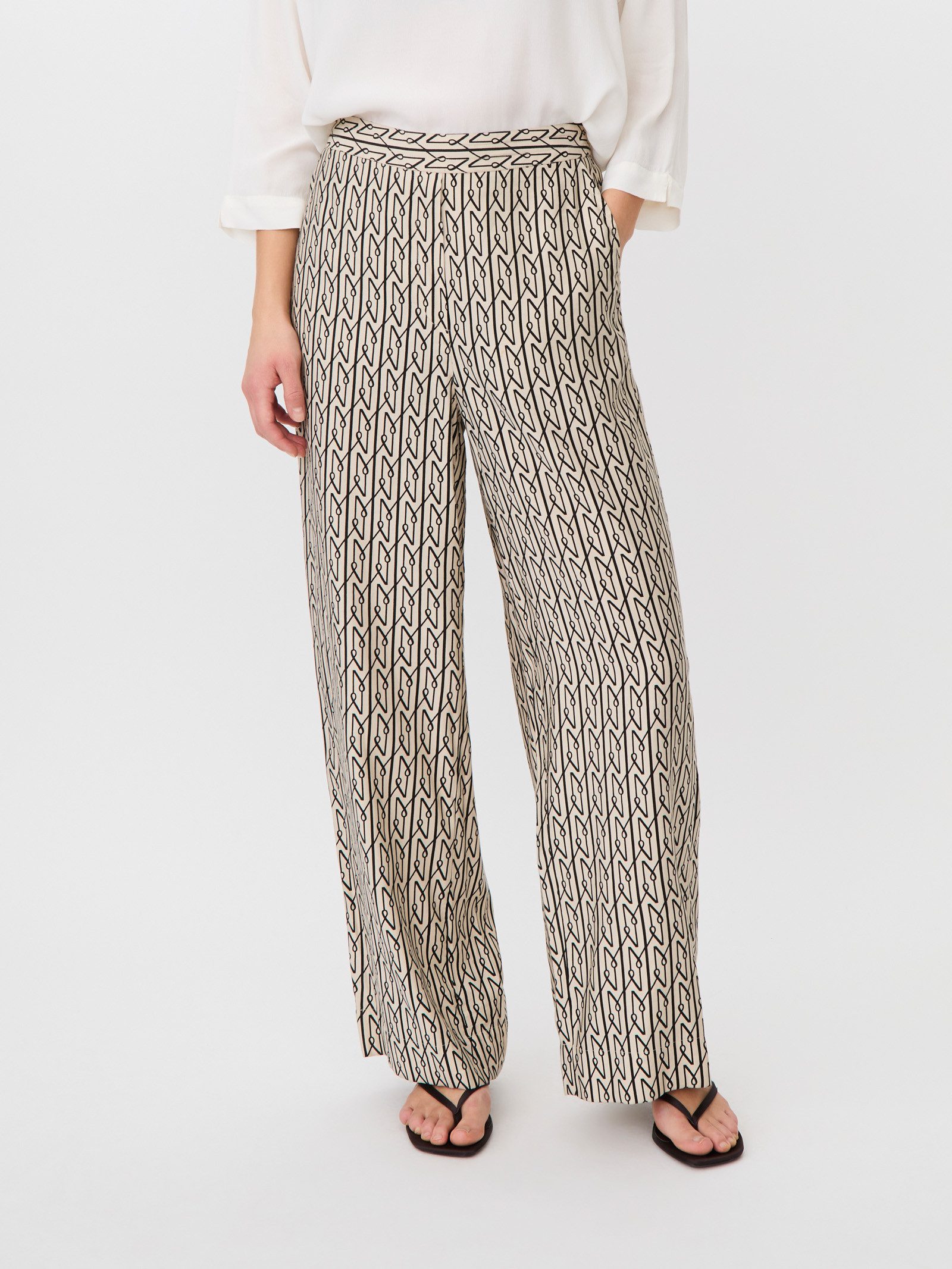 Masai Stoffhose MaPippie Mit Masai-Symbol, breite Beine