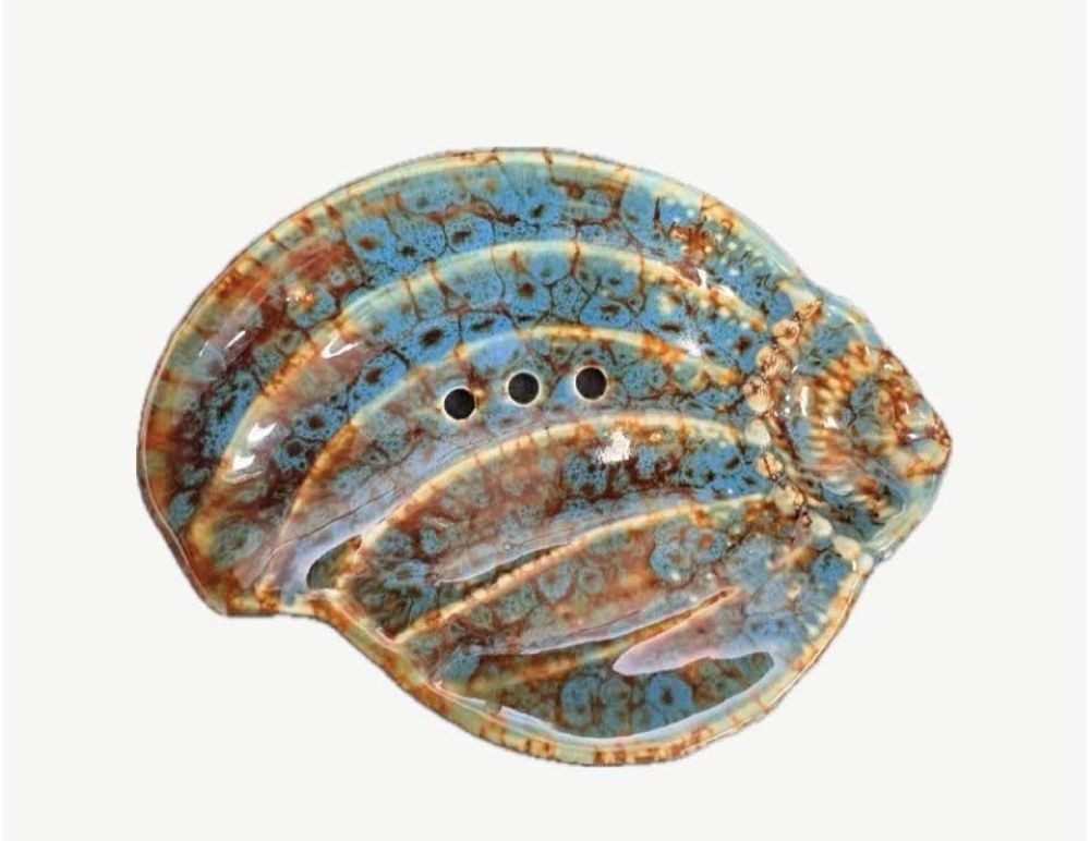 Holzwurm GmbH Seifenschale Schale Muschel, mit Löchern, Keramik - Muschelform, Ø 10 cm, Bad, Gäste-WC, Regal, Fensterbank - maritimer oder natürlicher Dekoration
