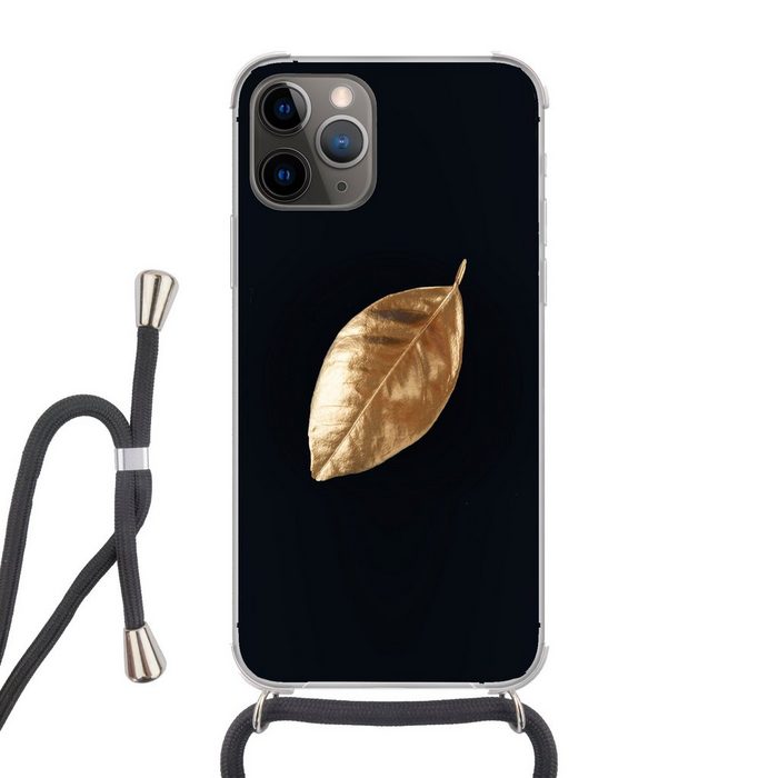 MuchoWow Handyhülle Blätter - Schwarz und Gold - Luxus - Natur - Pflanzen Handyhülle Telefonhülle Apple iPhone 12 Pro Max