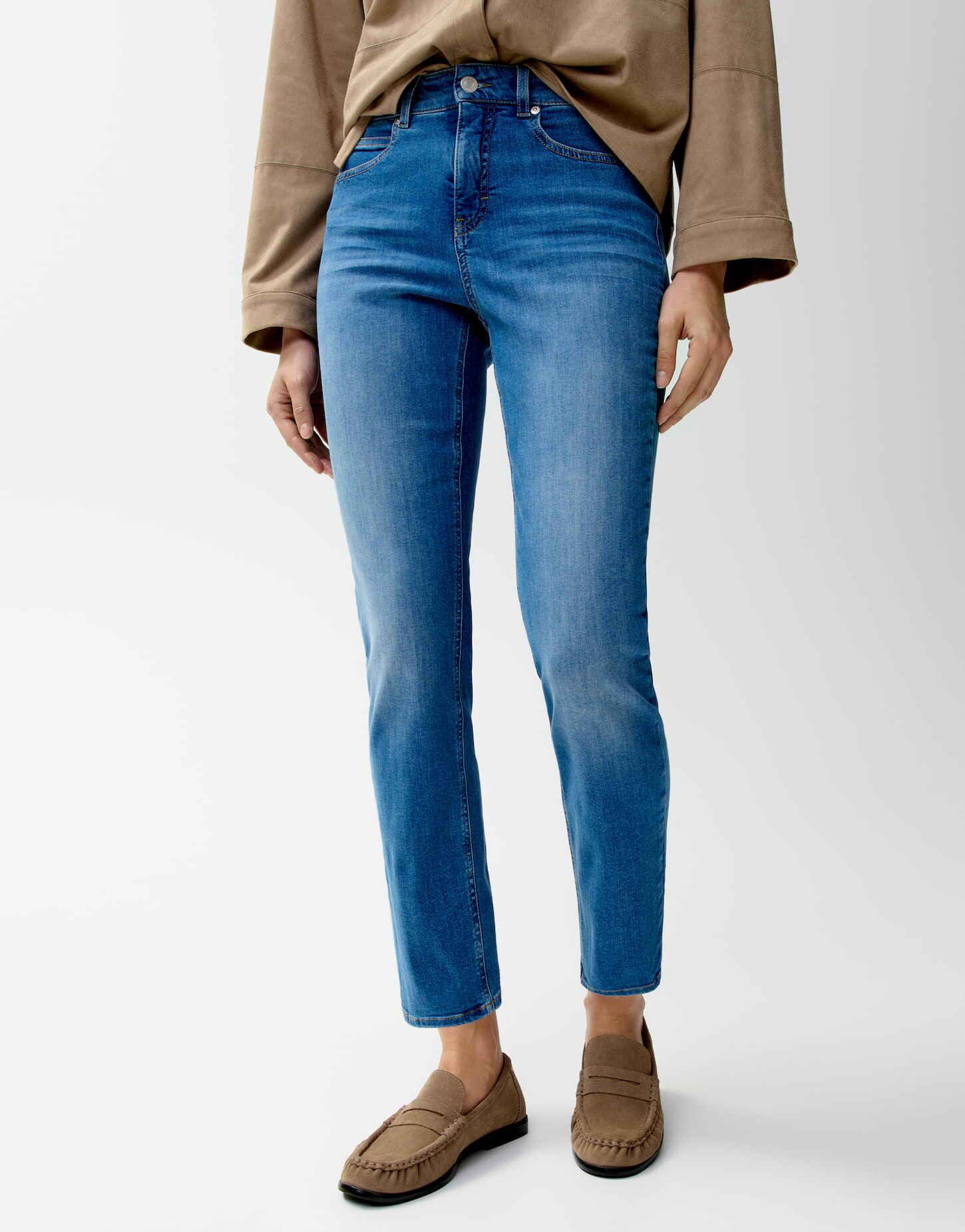 OPUS PANTS Slim-fit-Jeans MELLY BASE Slim Jeans mit Powerstretch Mid Rise Vielseitig kombinierbar für Looks