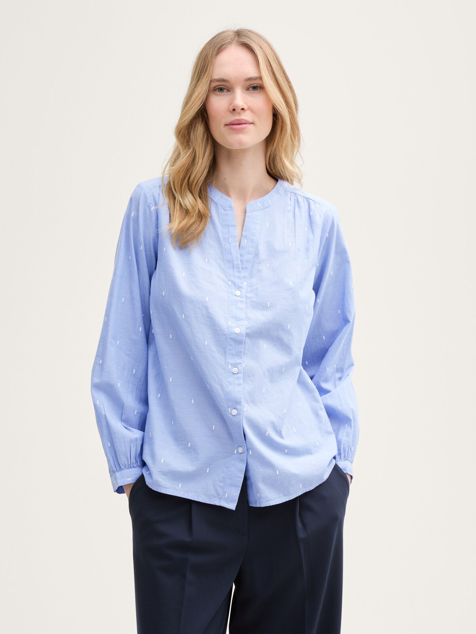 Langarmbluse Bluse mit Stickereien