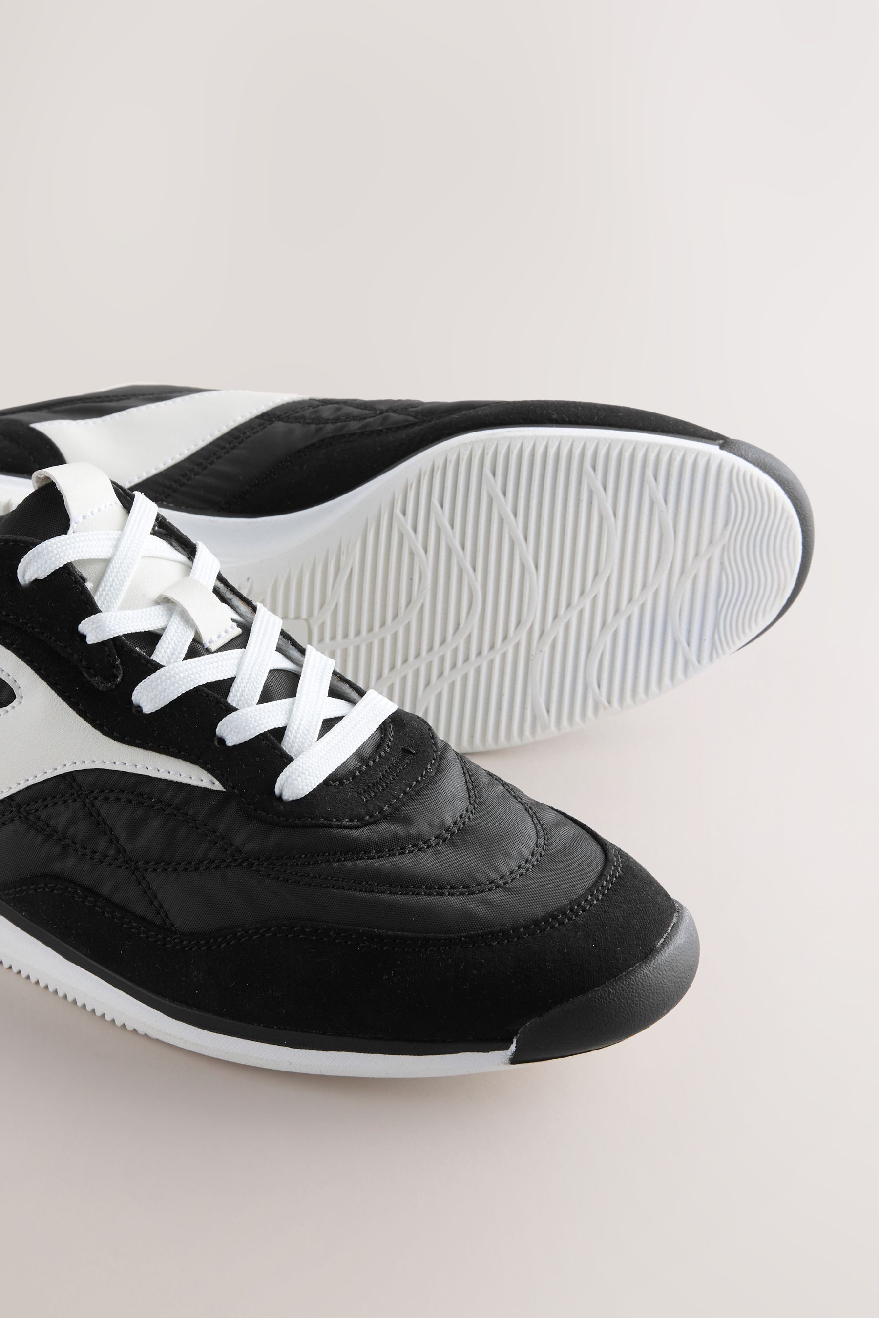 Next Forever Comfort® Schnürsneaker mit Bahnendetail Sneaker (1-tlg)