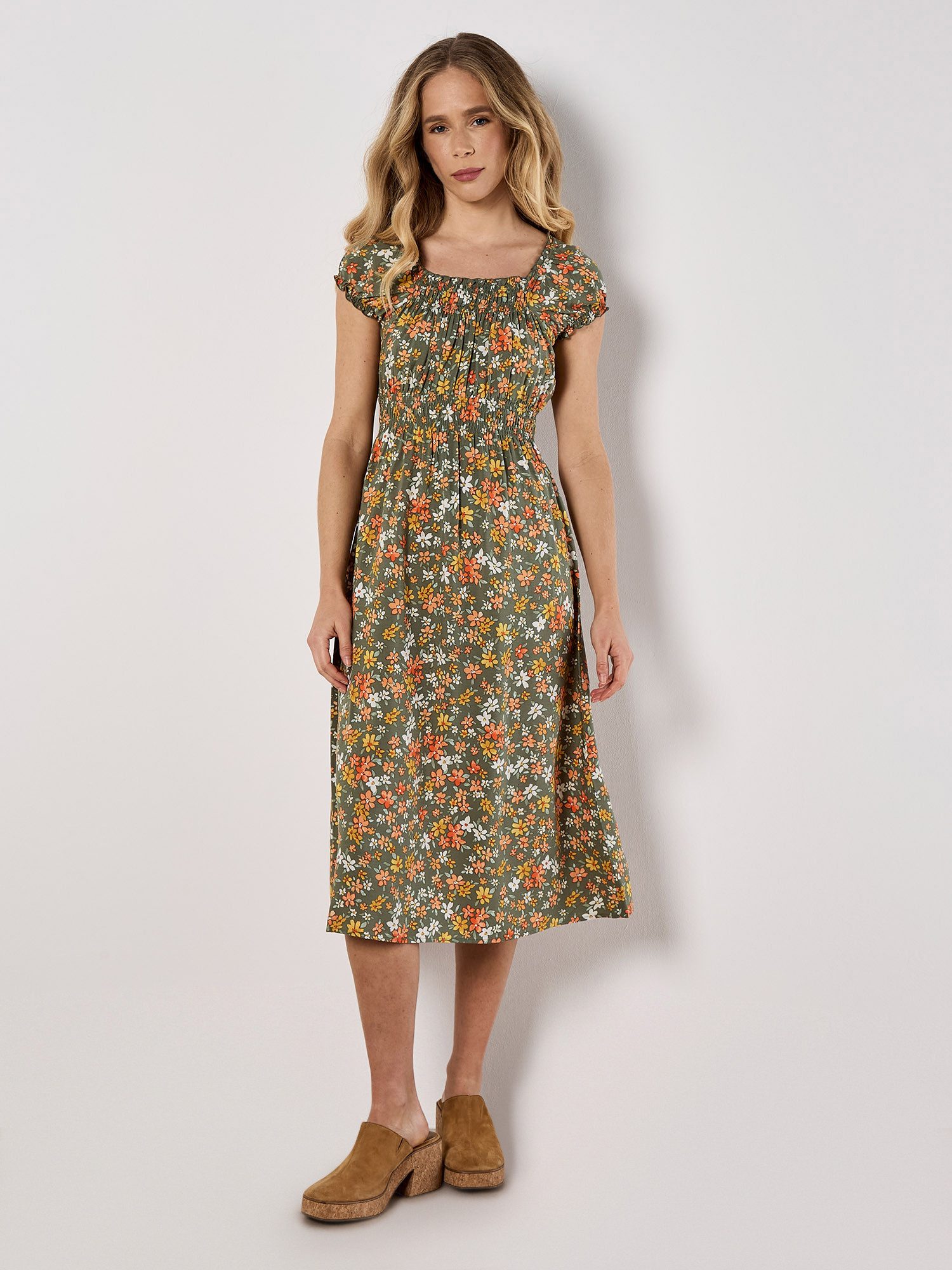 Apricot Druckkleid Milkmaid Ditsy Midi Dress mit Smokdetails, mit Blumendru günstig online kaufen