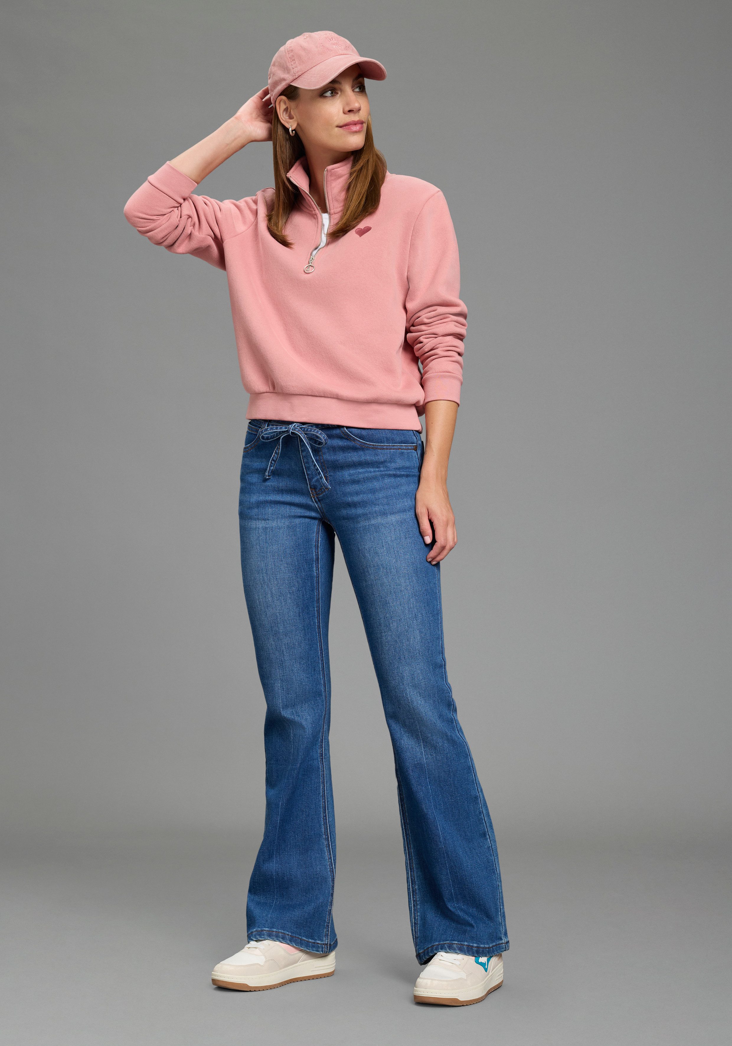 Zum Outfit 4