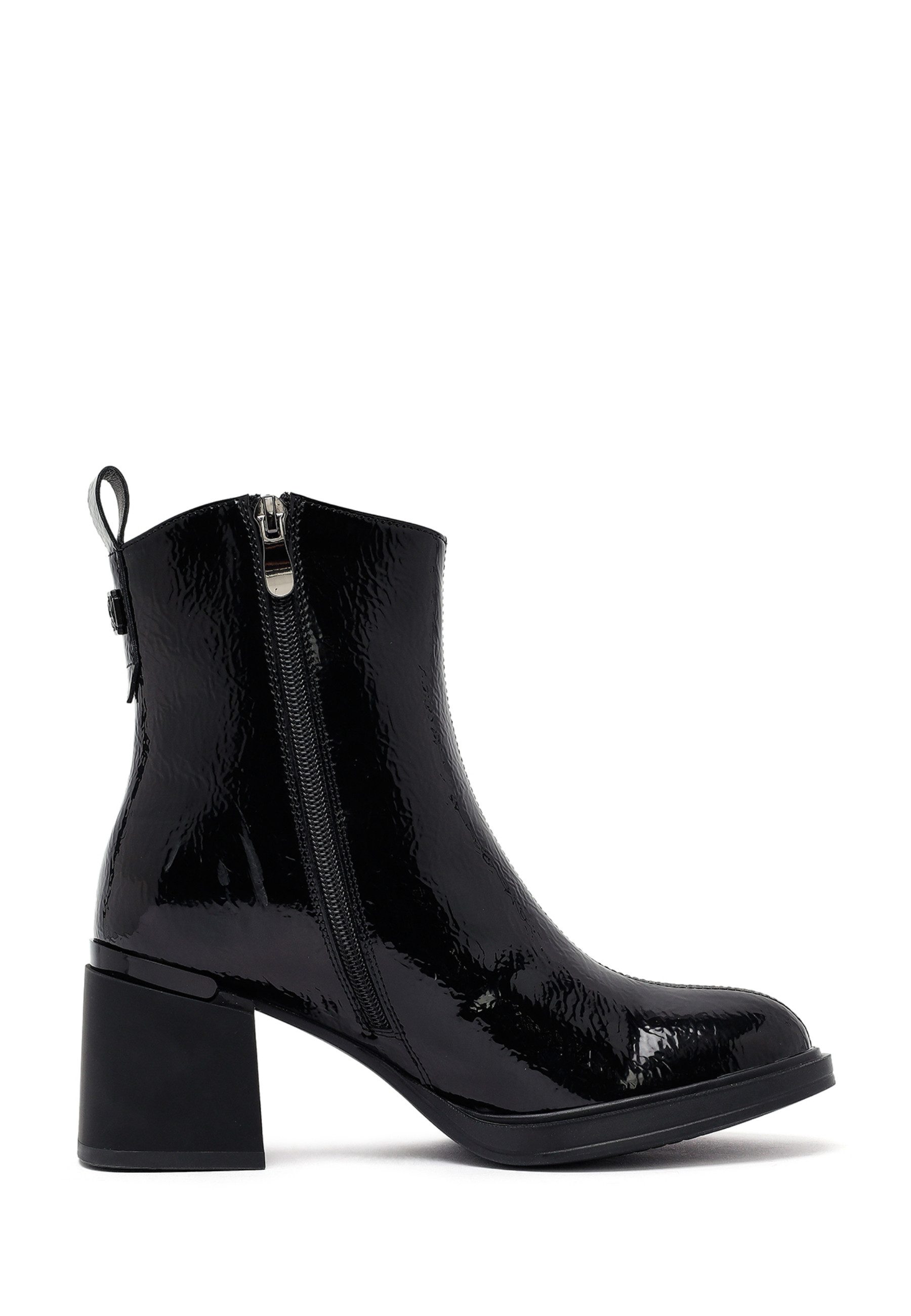 Derimod Absatz-Stiefeletten aus Kunstlack Ankleboots