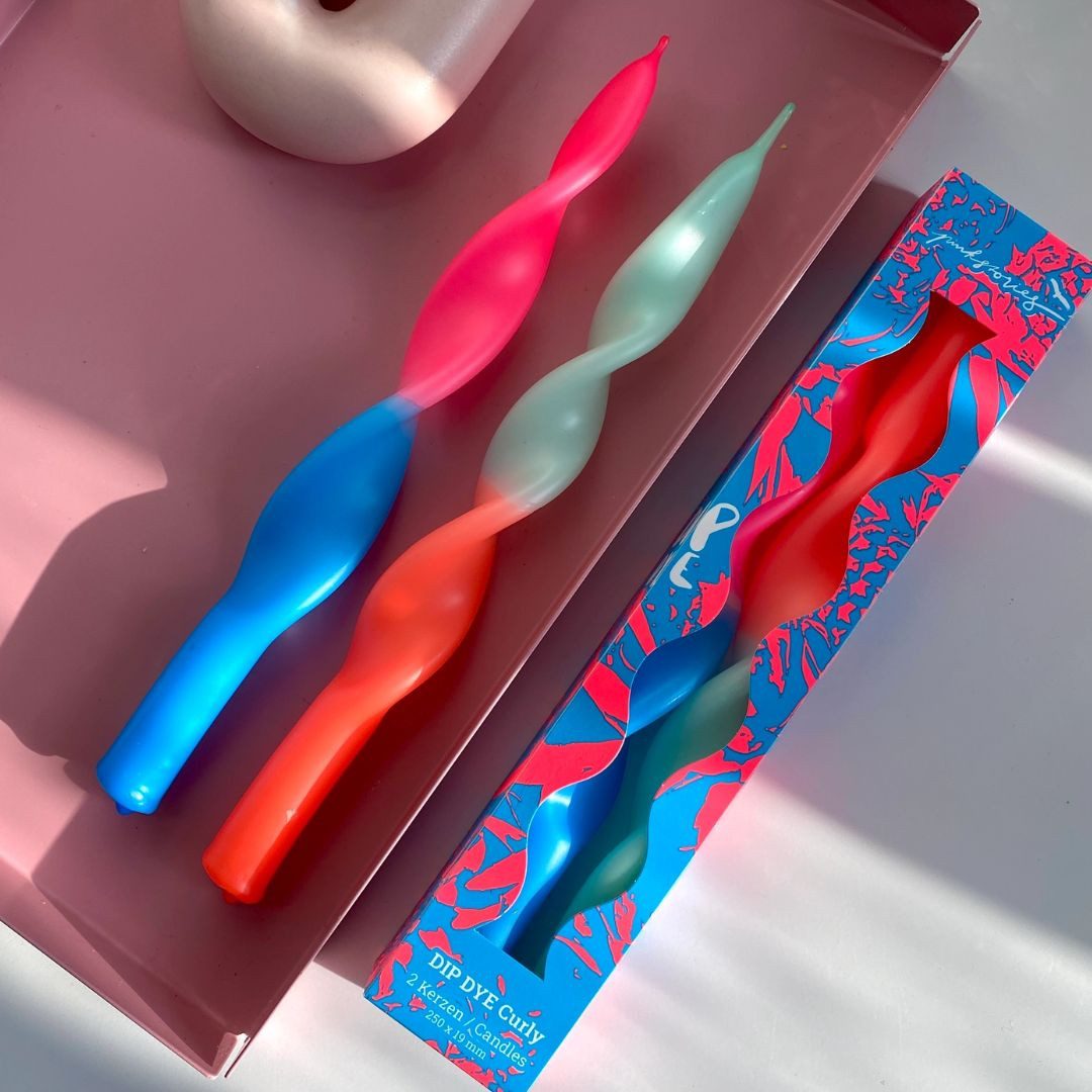 suebidou Tafelkerze Dip Dye Kerzen Set aus 2 gedrehten Kerzen, nachhaltig, kreativ