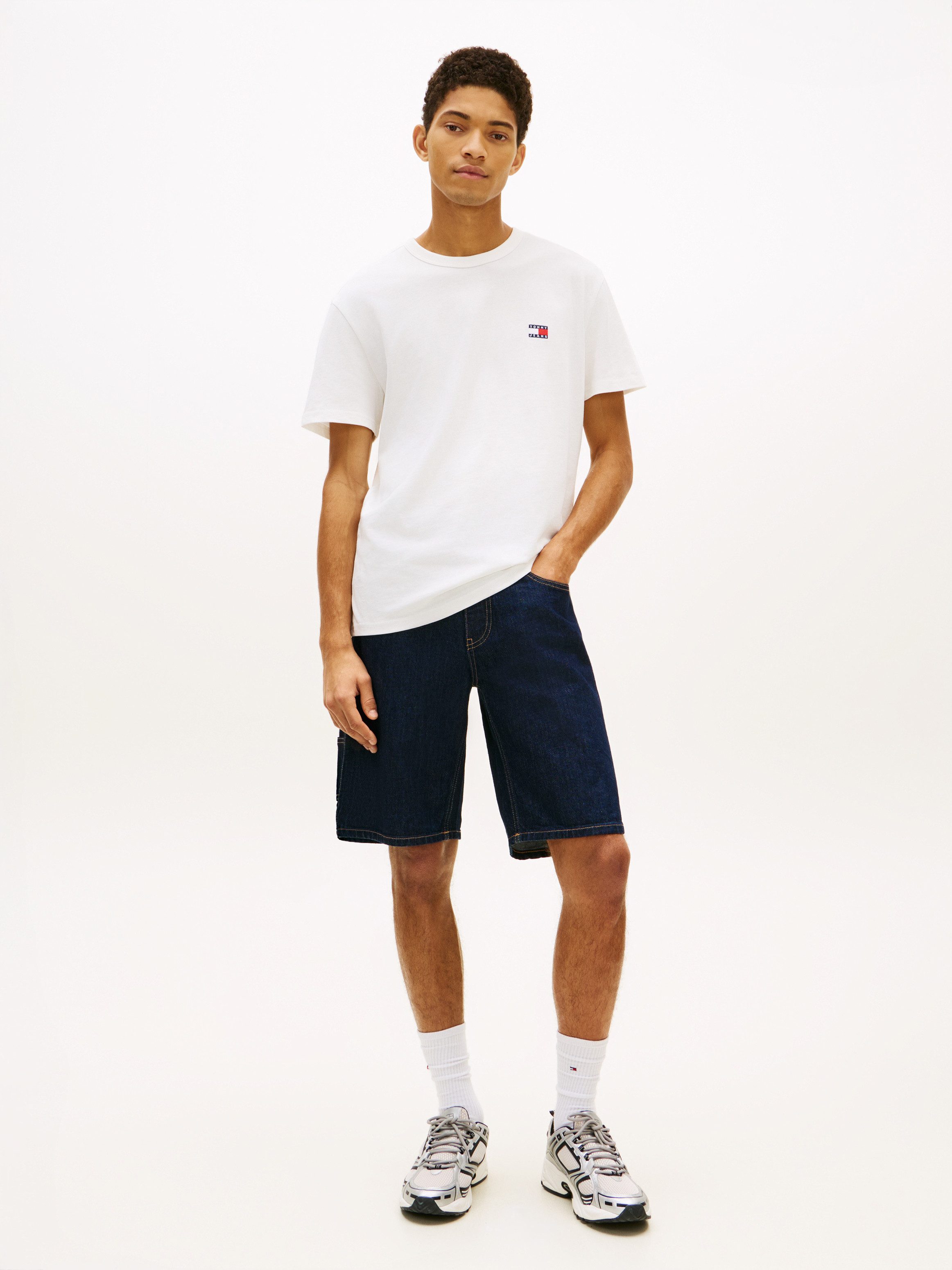 Tommy Jeans T-Shirt TJM REG BADGE TEE EXT mit Logostickerei