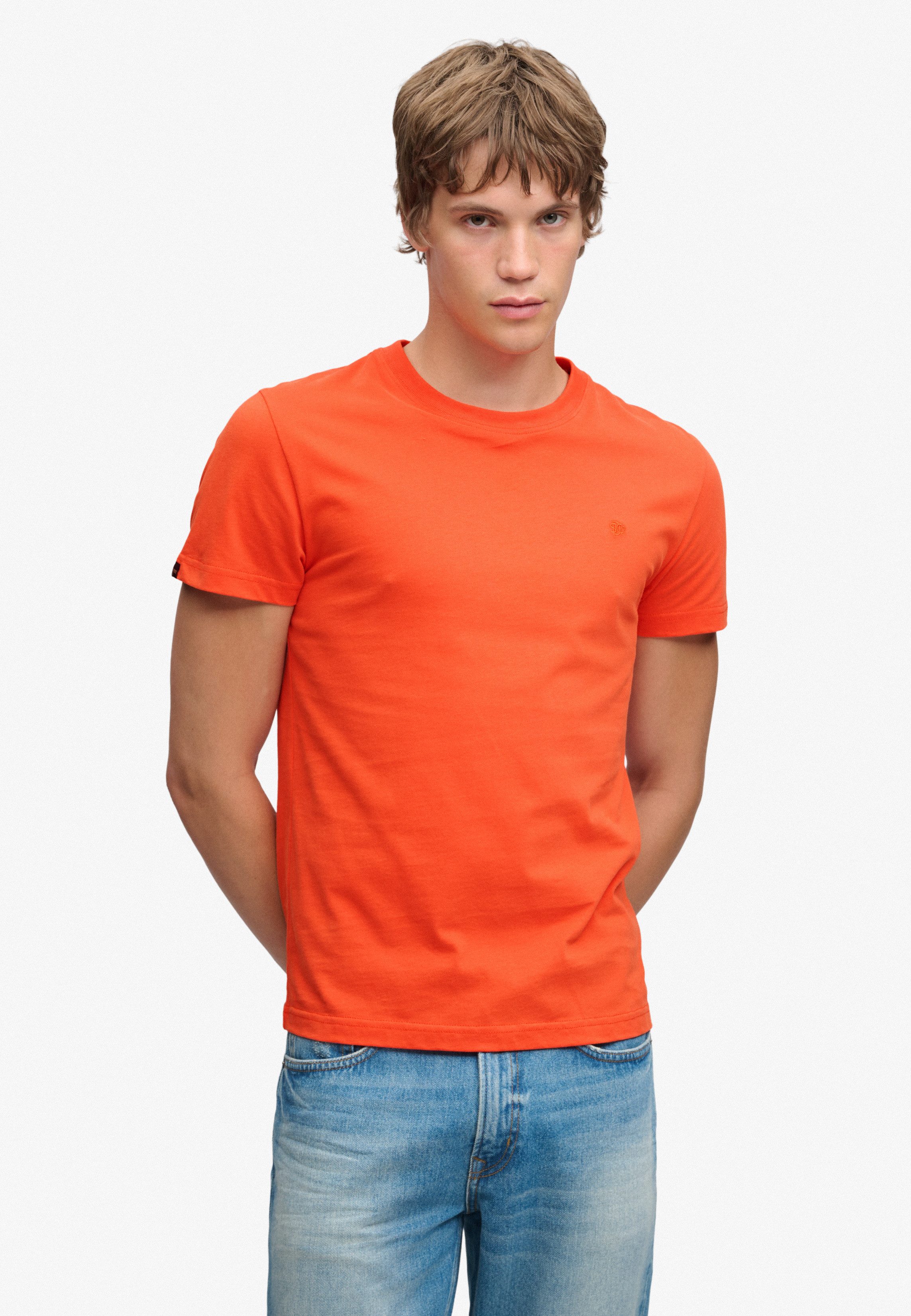Superdry Rundhalsshirt ESSENTIAL SDCO LOGO EMB TEE Baumwolle, regular fit