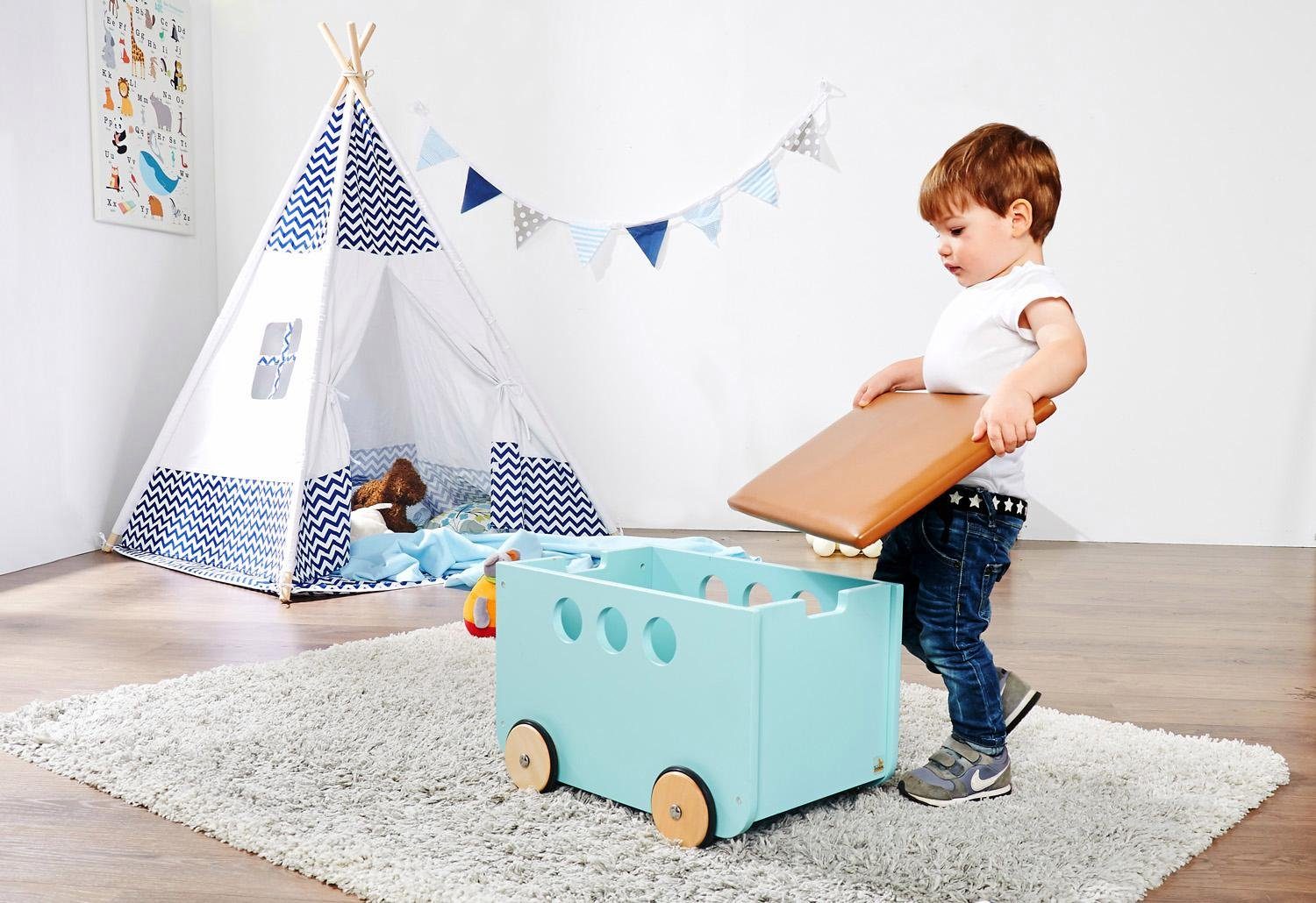 Pinolino® Truhe Jim, mit 4 Rollen und Zugseil