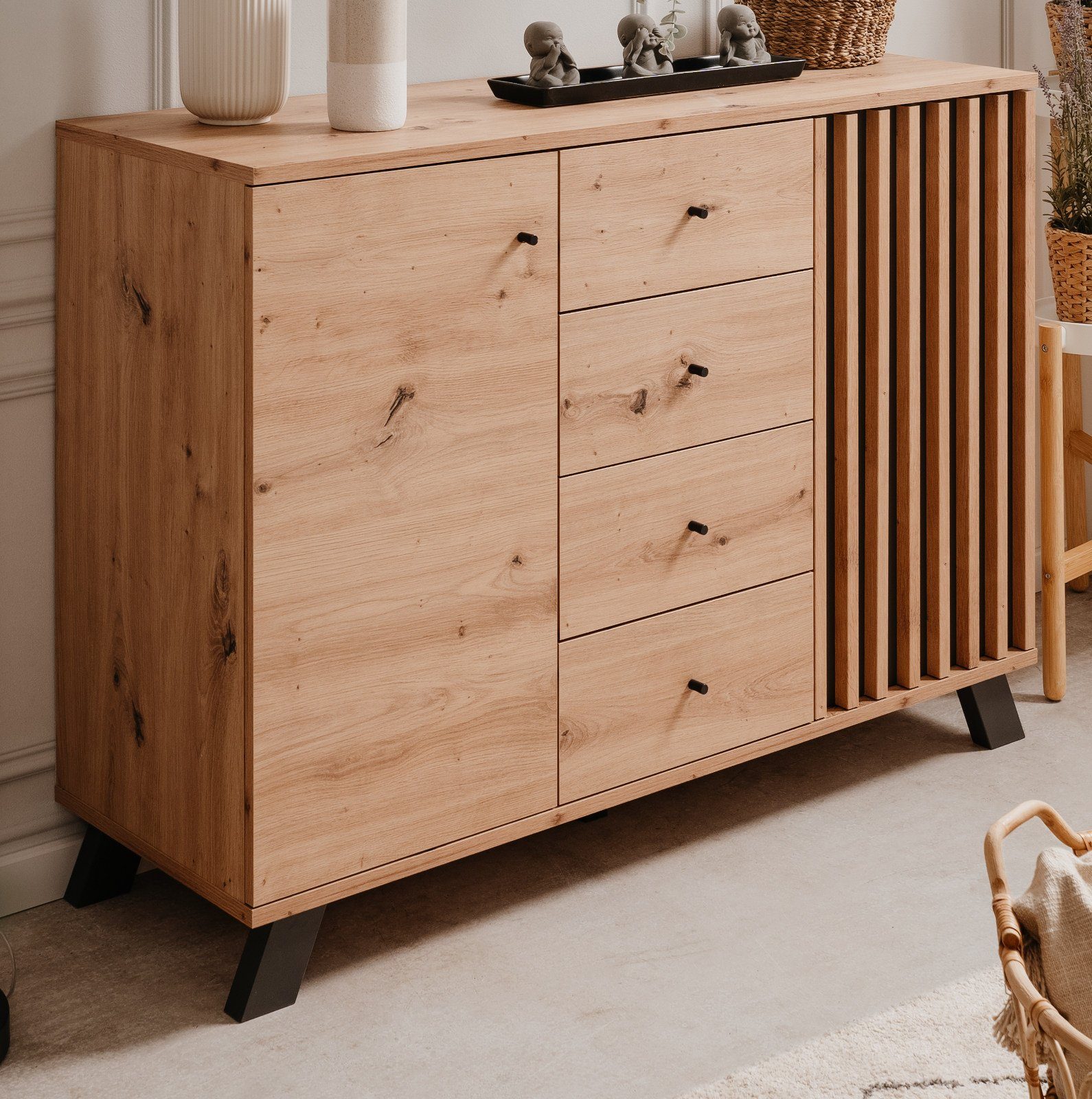 Furn.Design Kommode Madem (Sideboard in Artisan Eiche Dekor, 120 x 85 cm), mit Staboptik