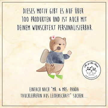Mr. & Mrs. Panda Grußkarte Tauchlehrerin Leidenschaft - Weiß - Geschenk, Grußkarte, Einladungska, Hochwertiger Karton