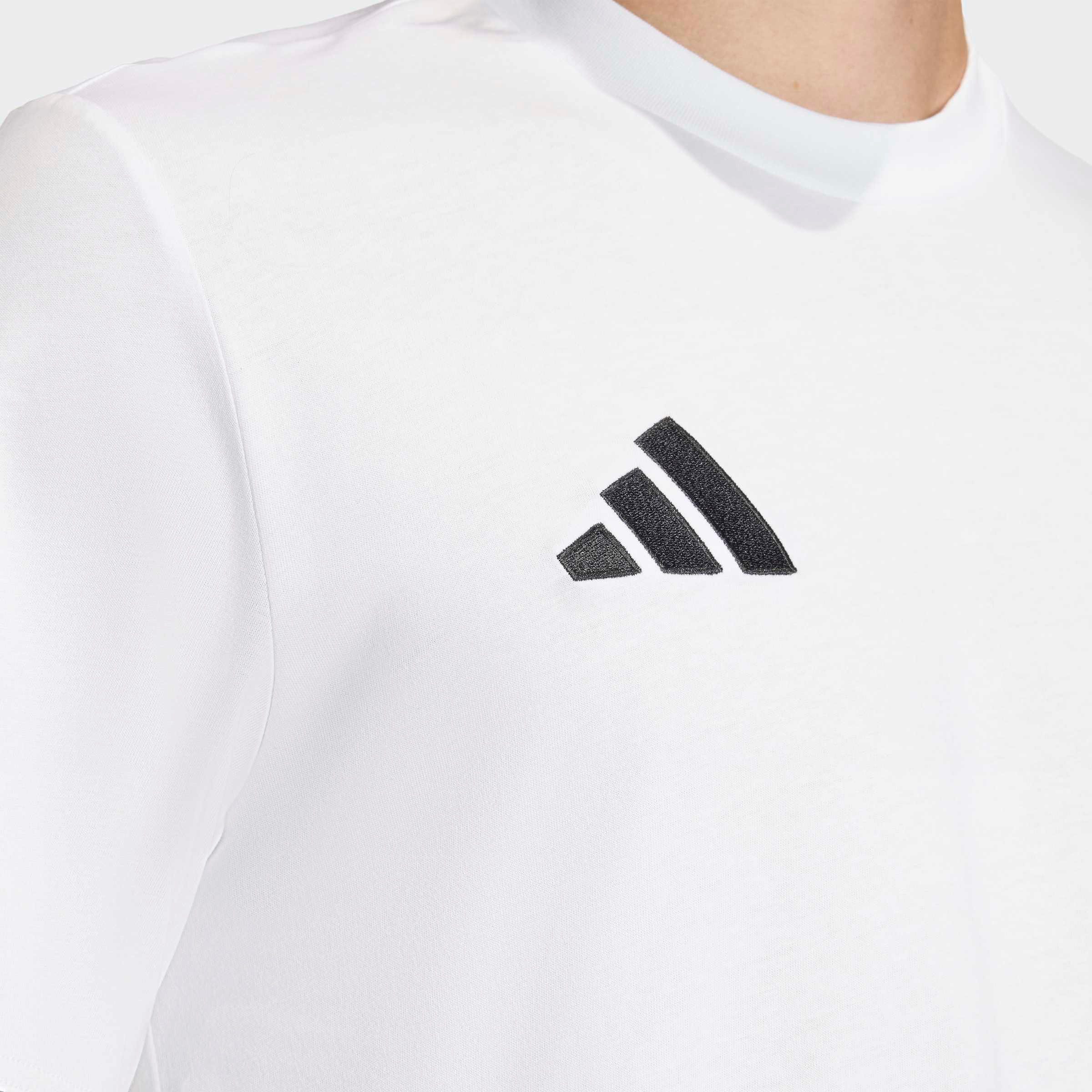 adidas Performance Trainingsshirt ENTRADA26 für Fußball und Freizeit, sportlicher Stil, Single Jersey Material