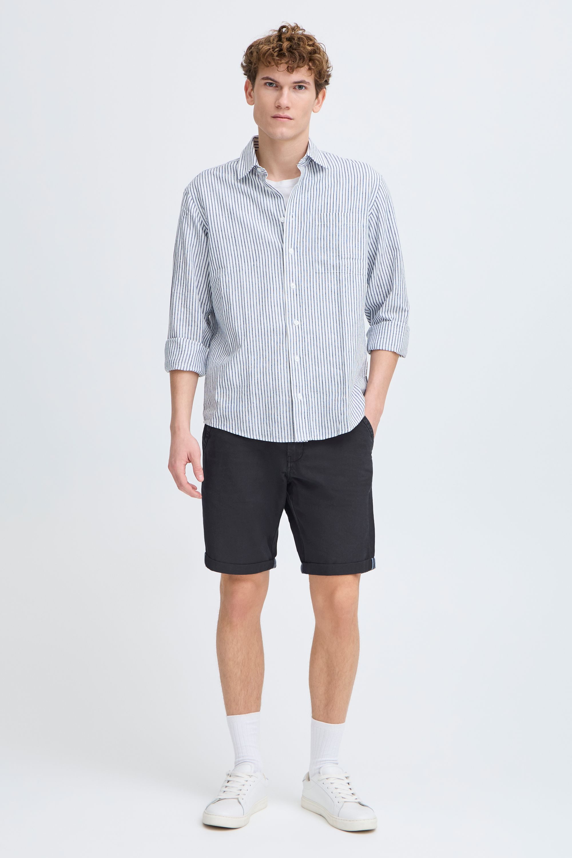 Indicode Chinoshorts IDMews Kurze Hose mit Gürtel