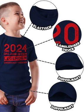 Shirtracer T-Shirt 2024 Das Jahr in dem Legenden eingeschult werden rot Einschulung Junge Schulanfang Geschenke