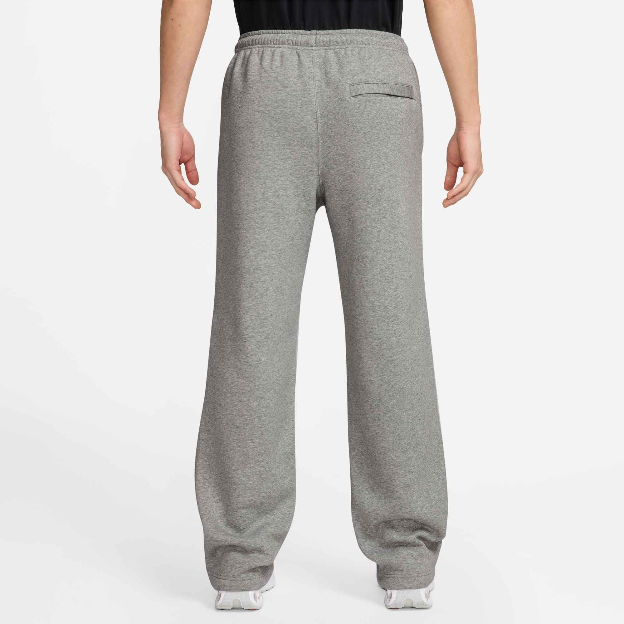Nike Sportswear Sporthose M NK CLUB BB BUNGEE PANT mit Eingrifftaschen und Gesäßtasche, aus Baumwollmischung in Sweatware
