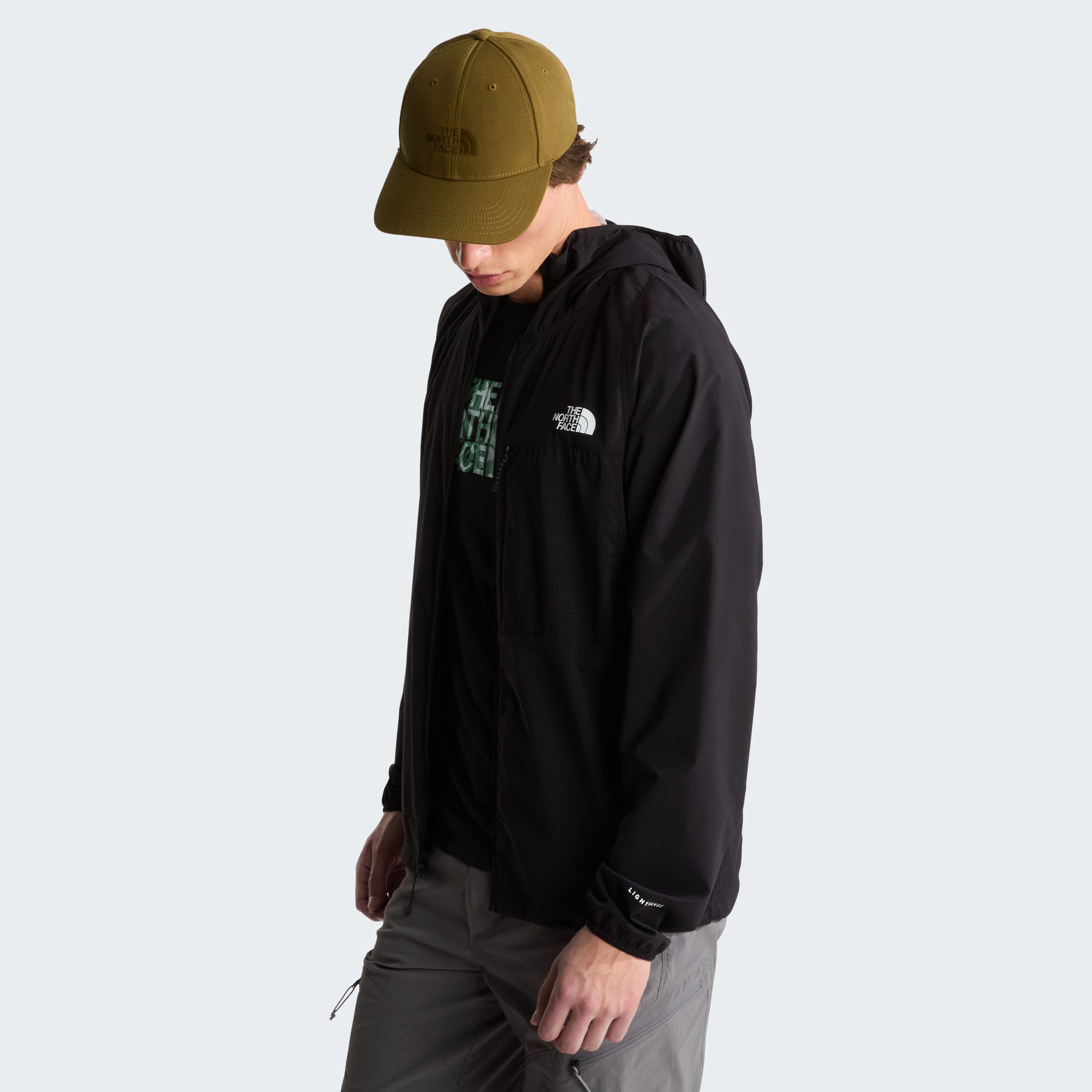 The North Face Trainingsjacke M LIGHTRANGE WOVEN JACKET für Erwachsene, mit sportlichem Stil, leichtes Tragegefühl