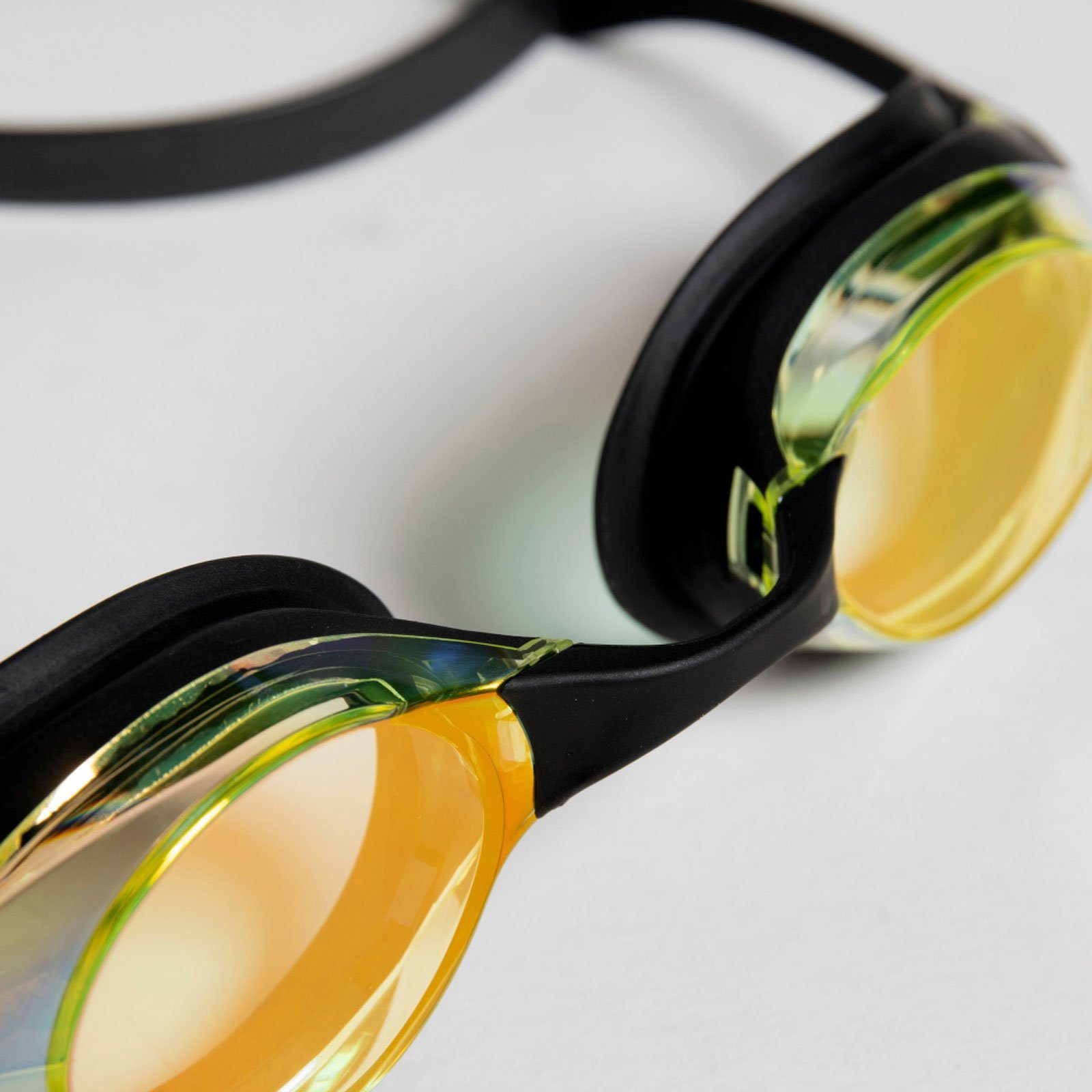 Indoor 350 Anti-Fog Swipe yellow / - black Arena Cobra mit Schwimmbrille Swipe Mirror, Technologie