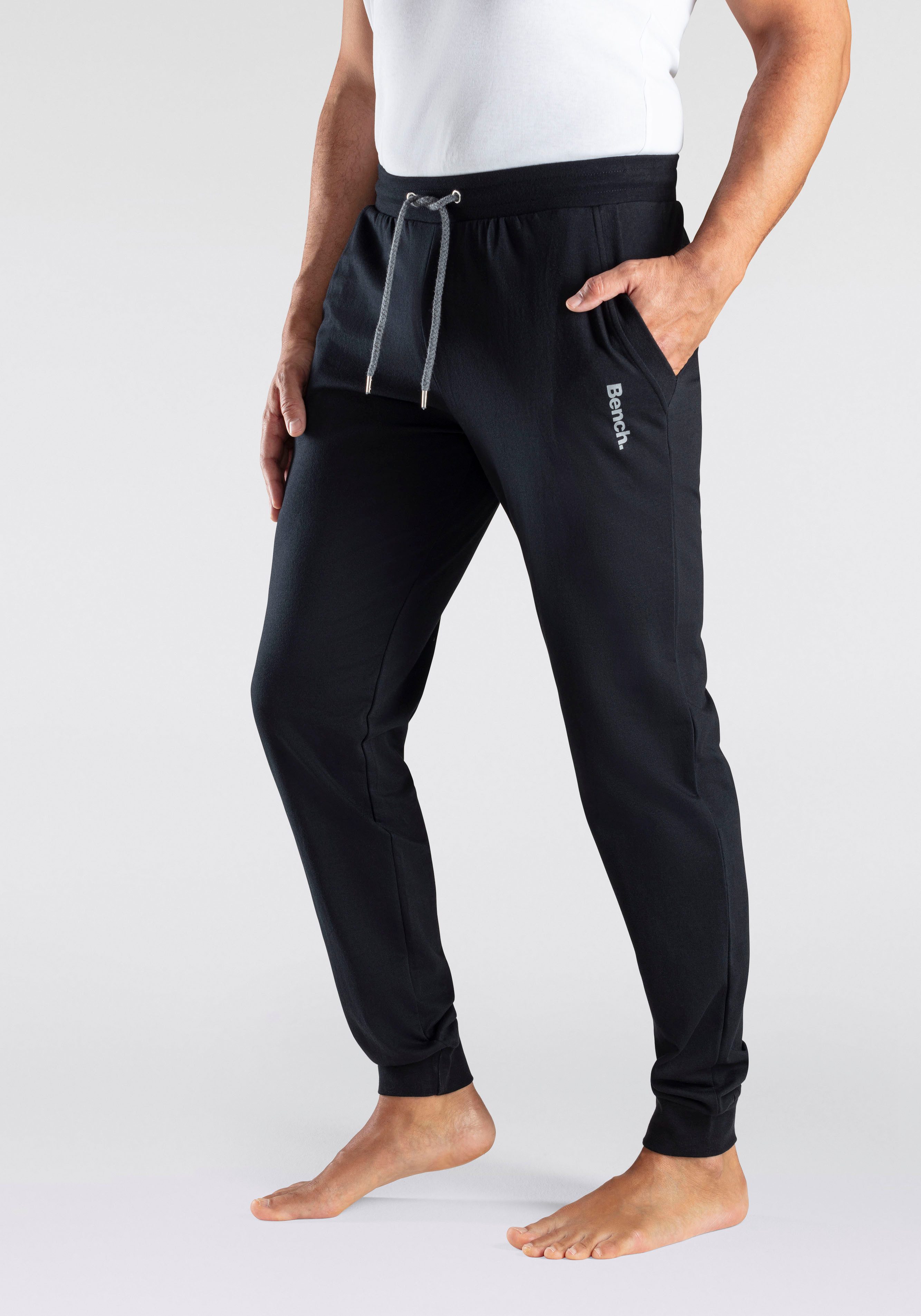 Bench. Loungewear Sweathose Jogginghose mit Kordel, aus Baumwoll-Mix