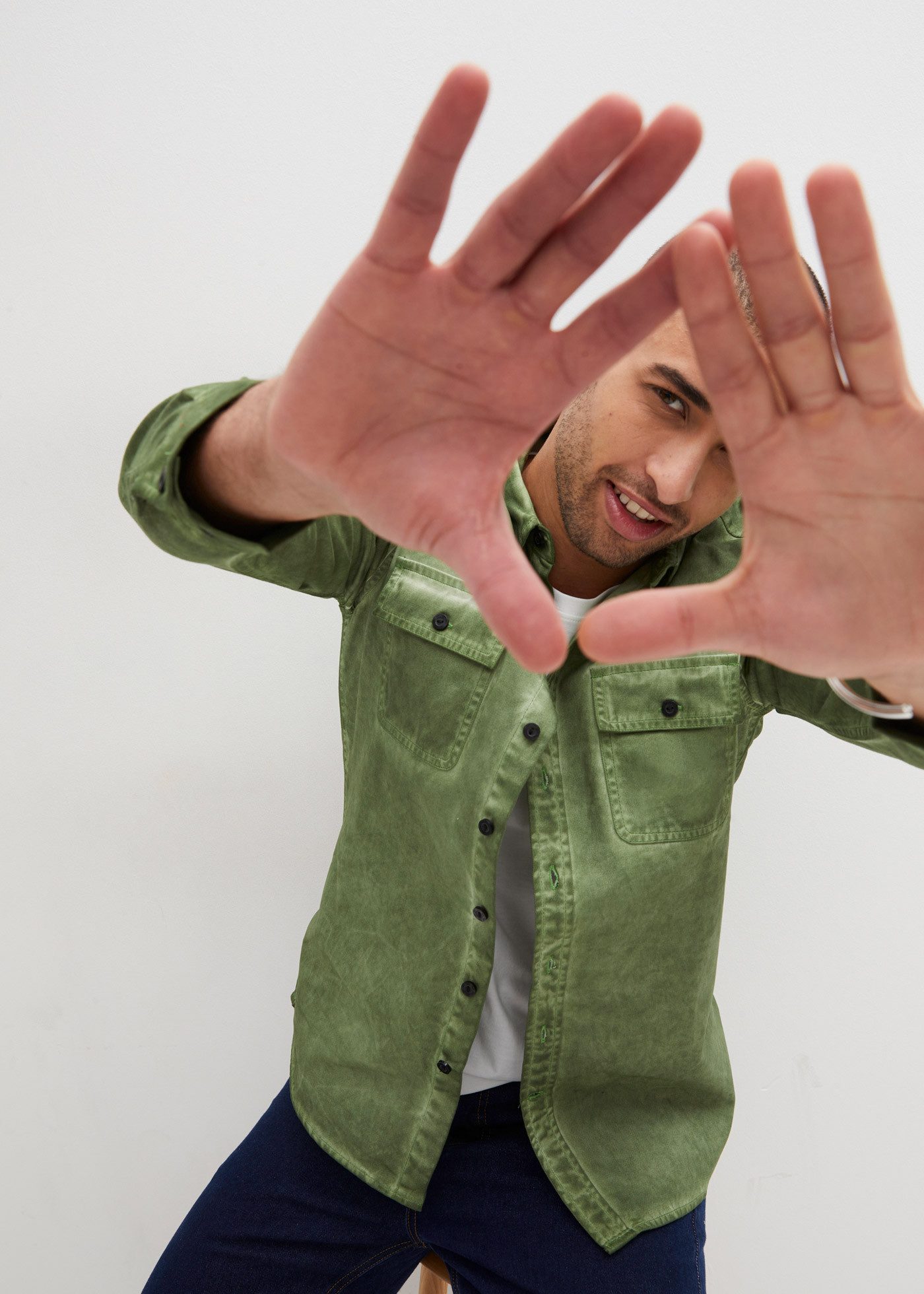 bonprix Langarmhemd mit Brusttaschen in leichter used Optik günstig online kaufen