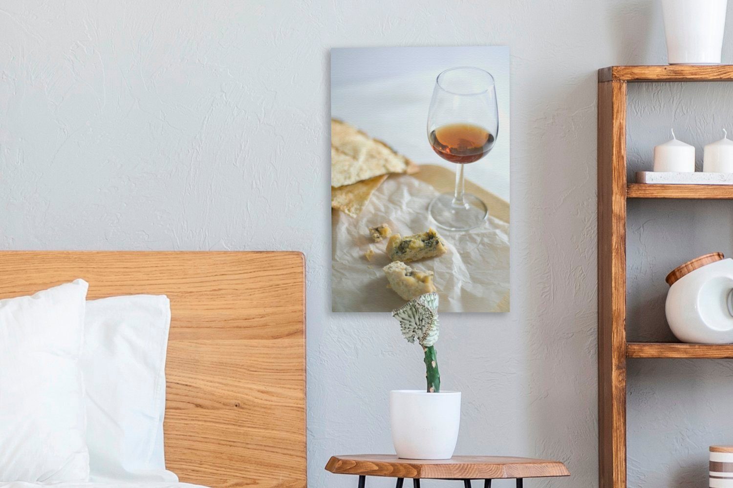 OneMillionCanvasses® Leinwandbild Ein Gemälde, und Zackenaufhänger, Leinwandbild Glas köstliches bespannt Käse, fertig cm inkl. St), Portwein (1 20x30 etwas