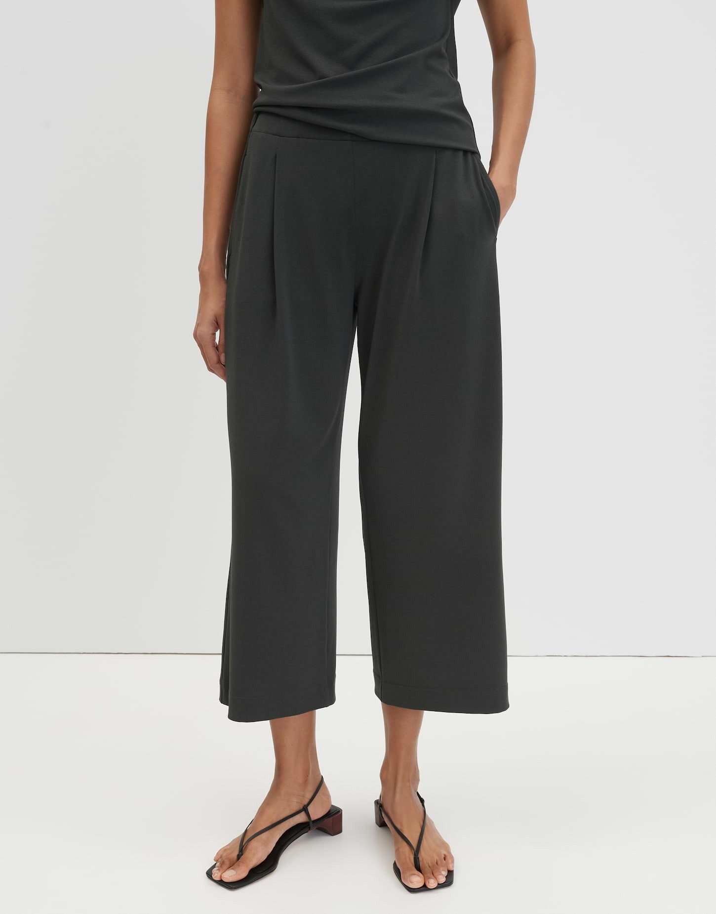 Culotte Celasto wide aus Jersey mit Kreppstruktur