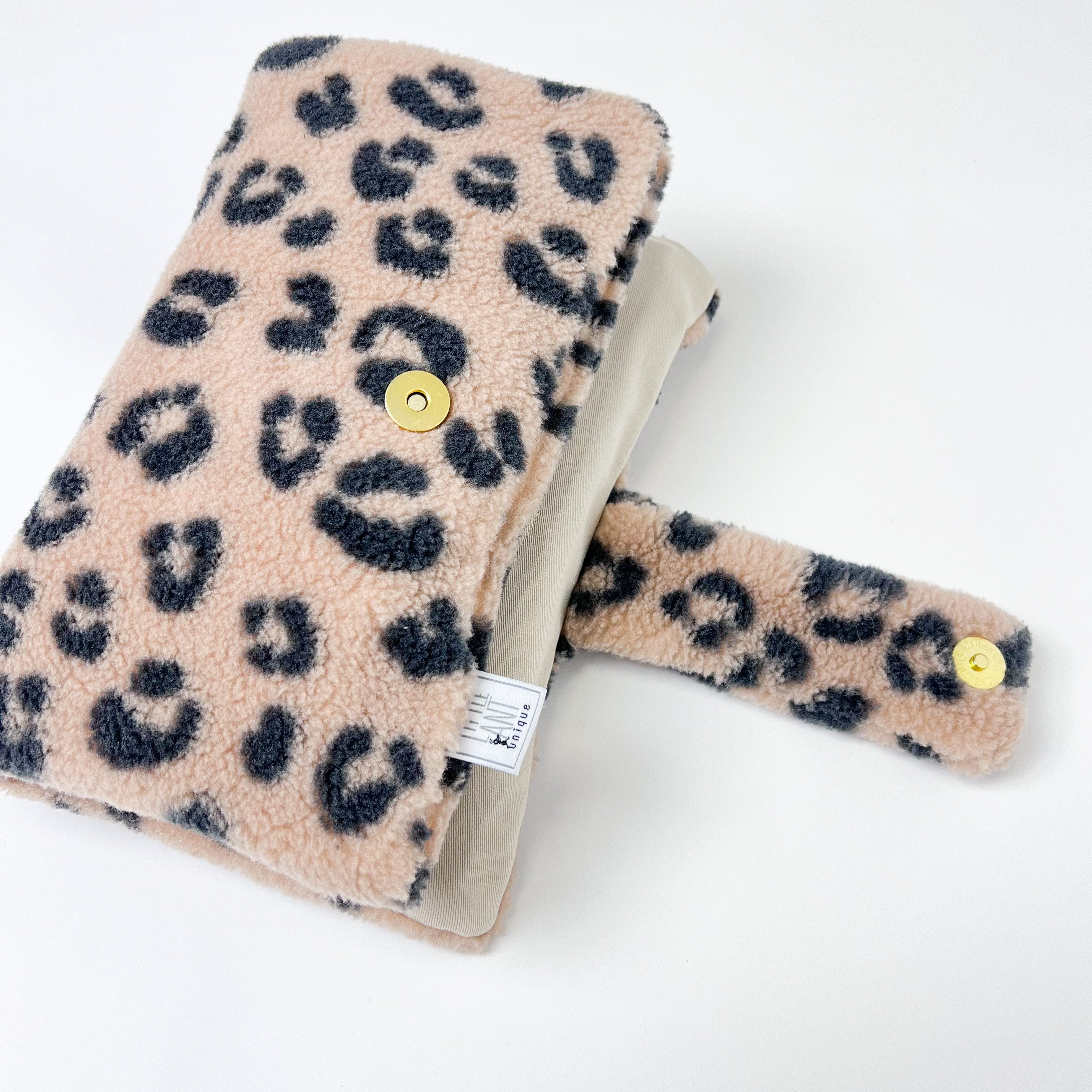 LittleANTunique Wickeltasche Windeltasche Teddyfell Leo