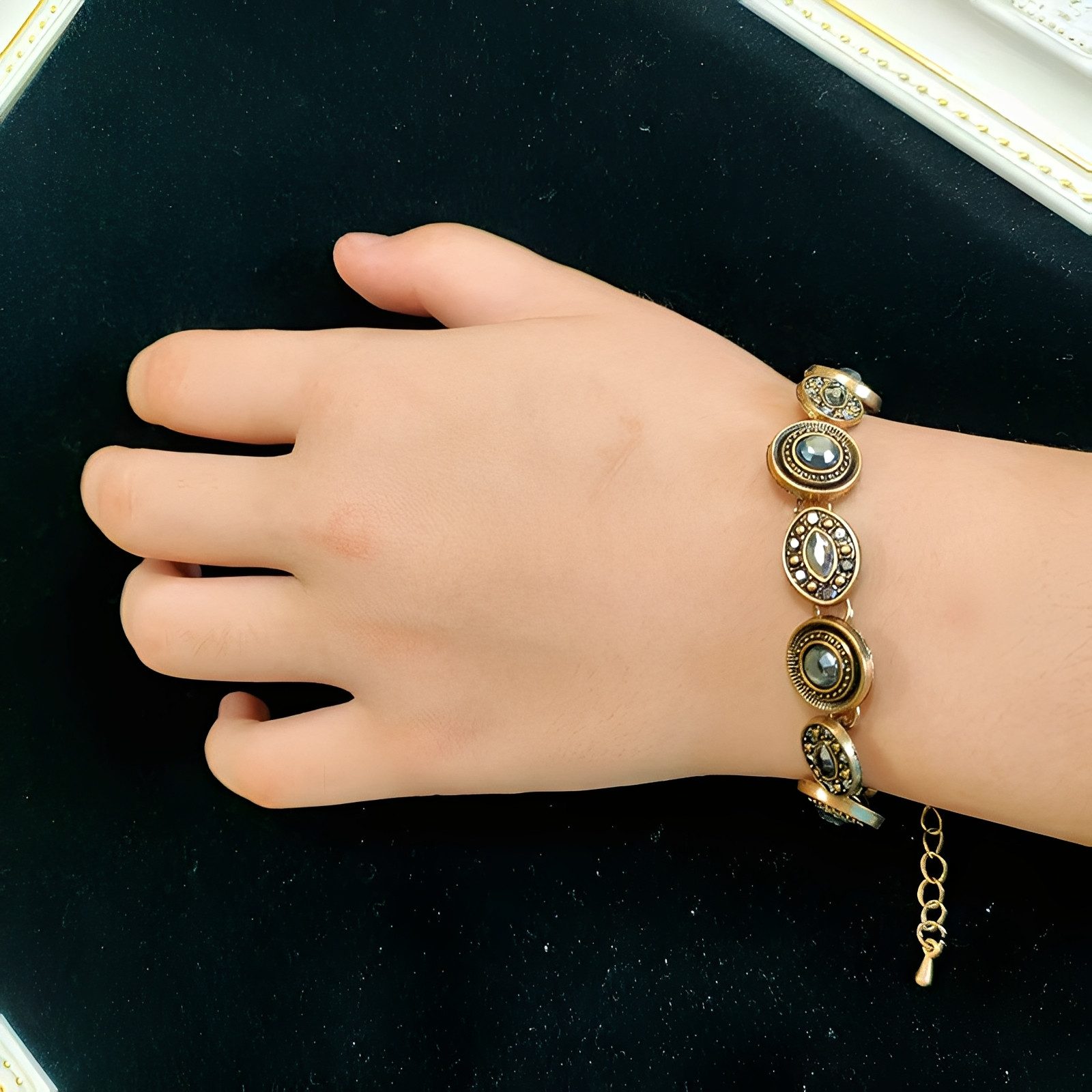 The Beauty House Armband Vintage Design günstig online kaufen