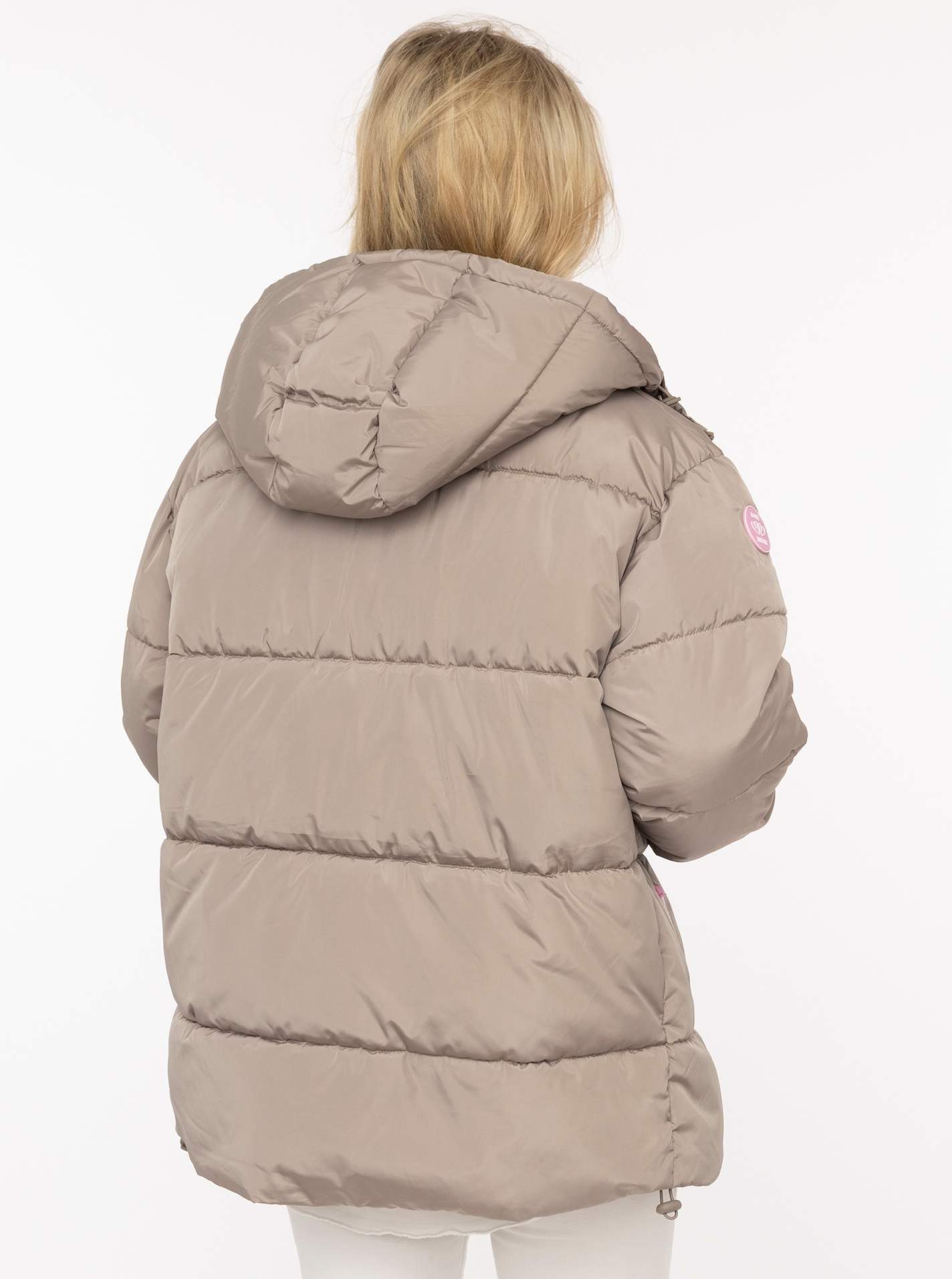 Zwillingsherz Steppjacke „Love More“ Kapuze mit Tunnelzug, verdeckter Reißverschluss, dezente Details – Bild 5 von 5